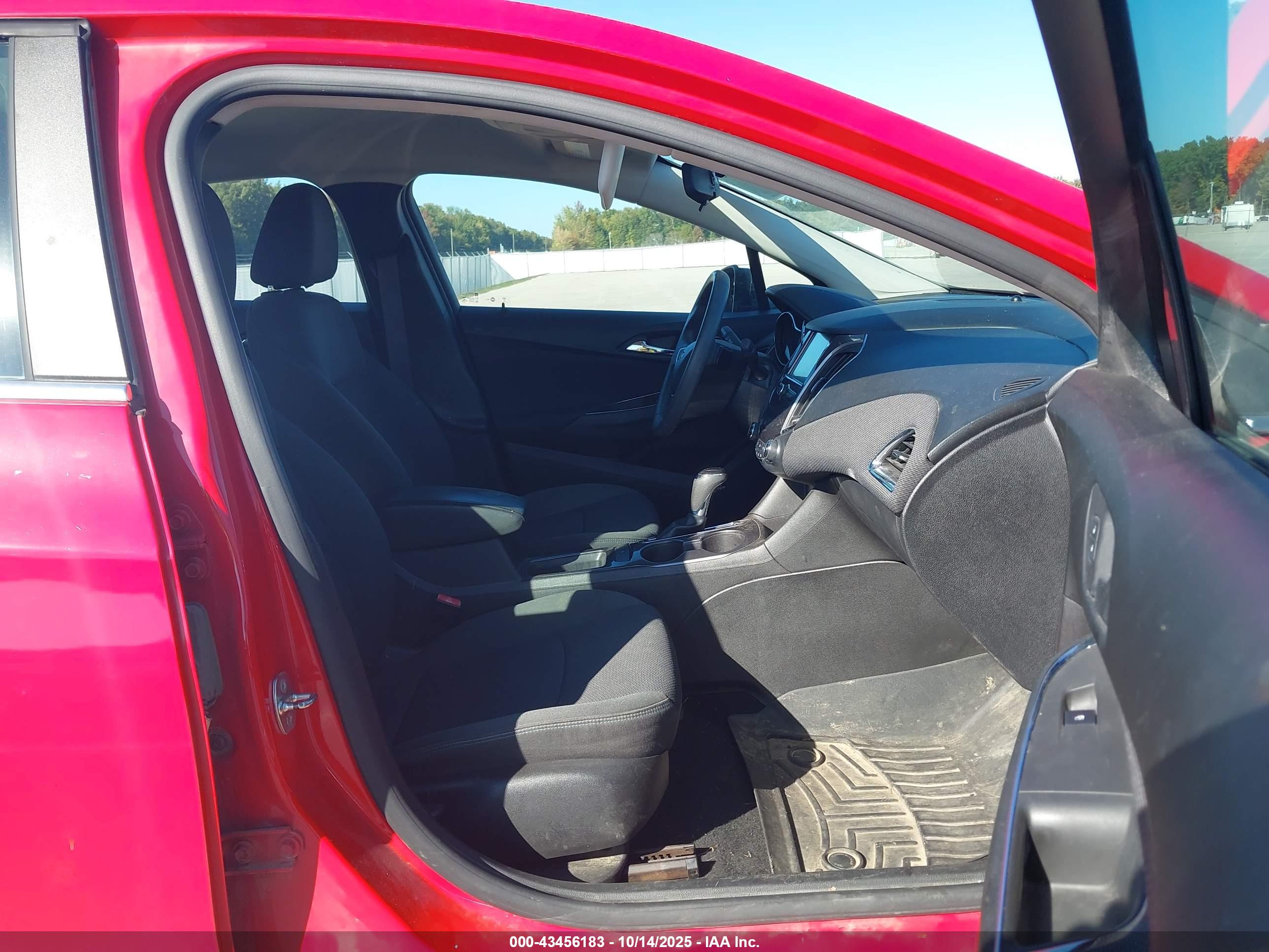 CHEVROLET CRUZE image 5
