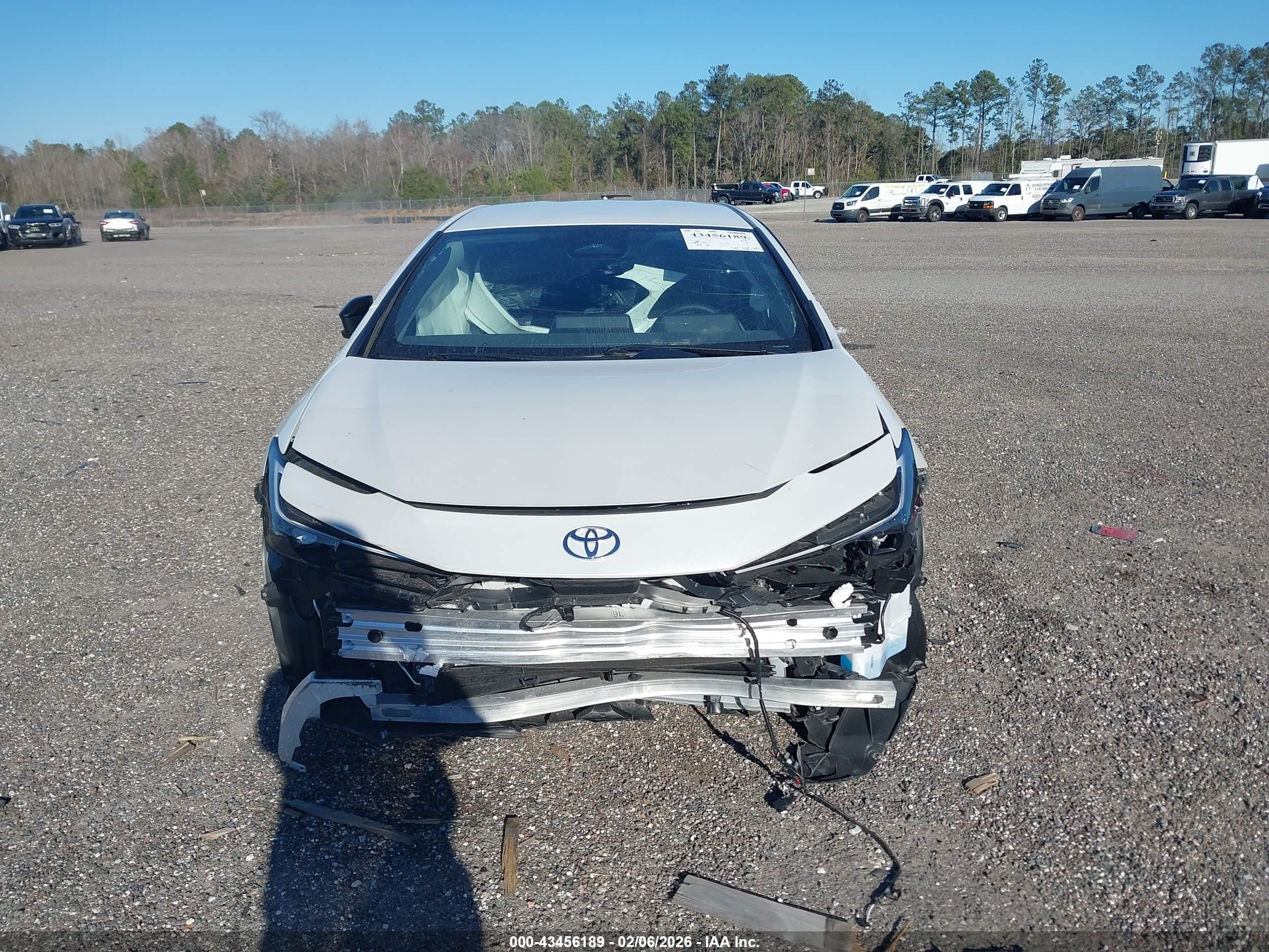TOYOTA PRIUS image 6