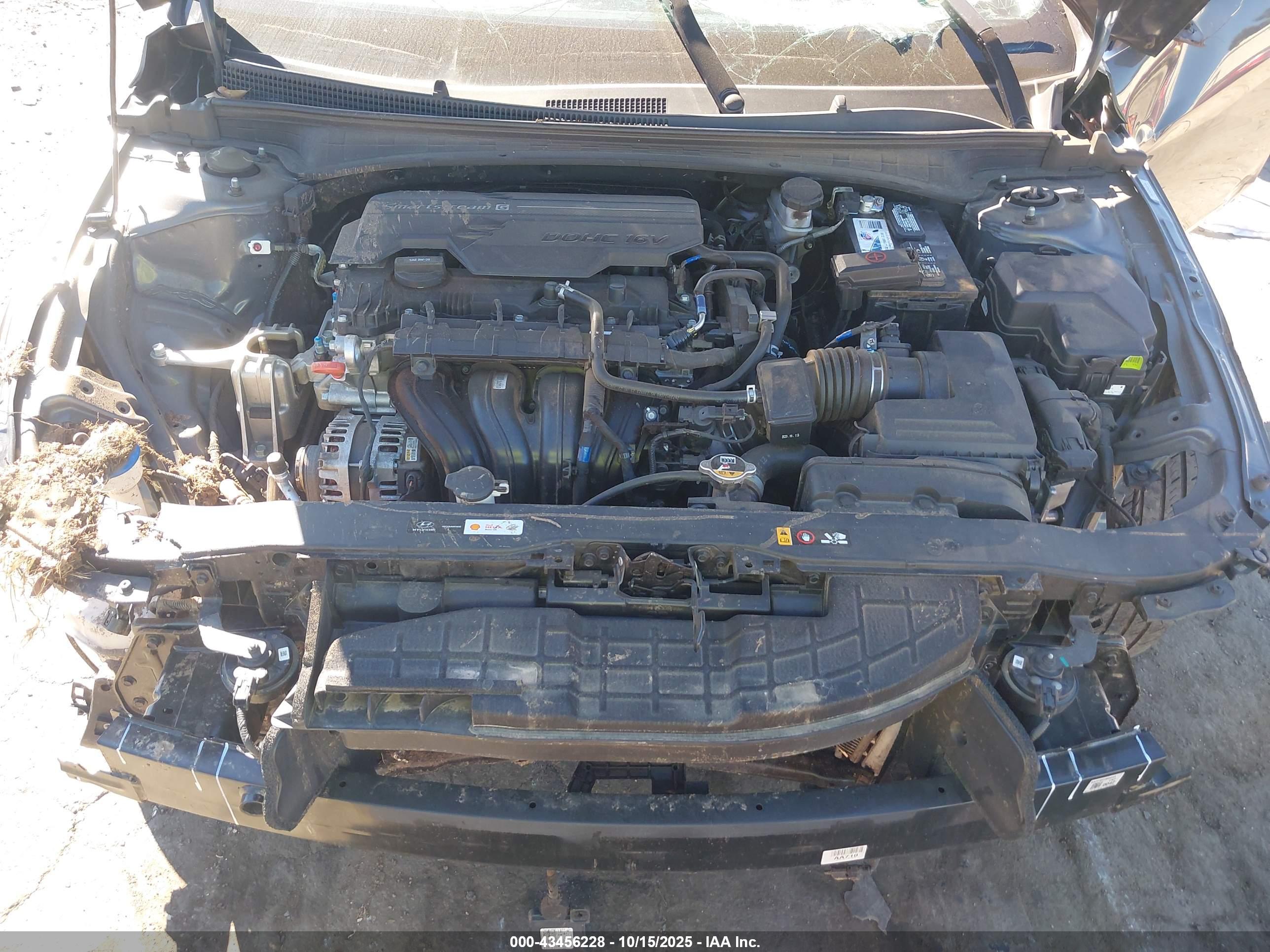 HYUNDAI ELANTRA image 10