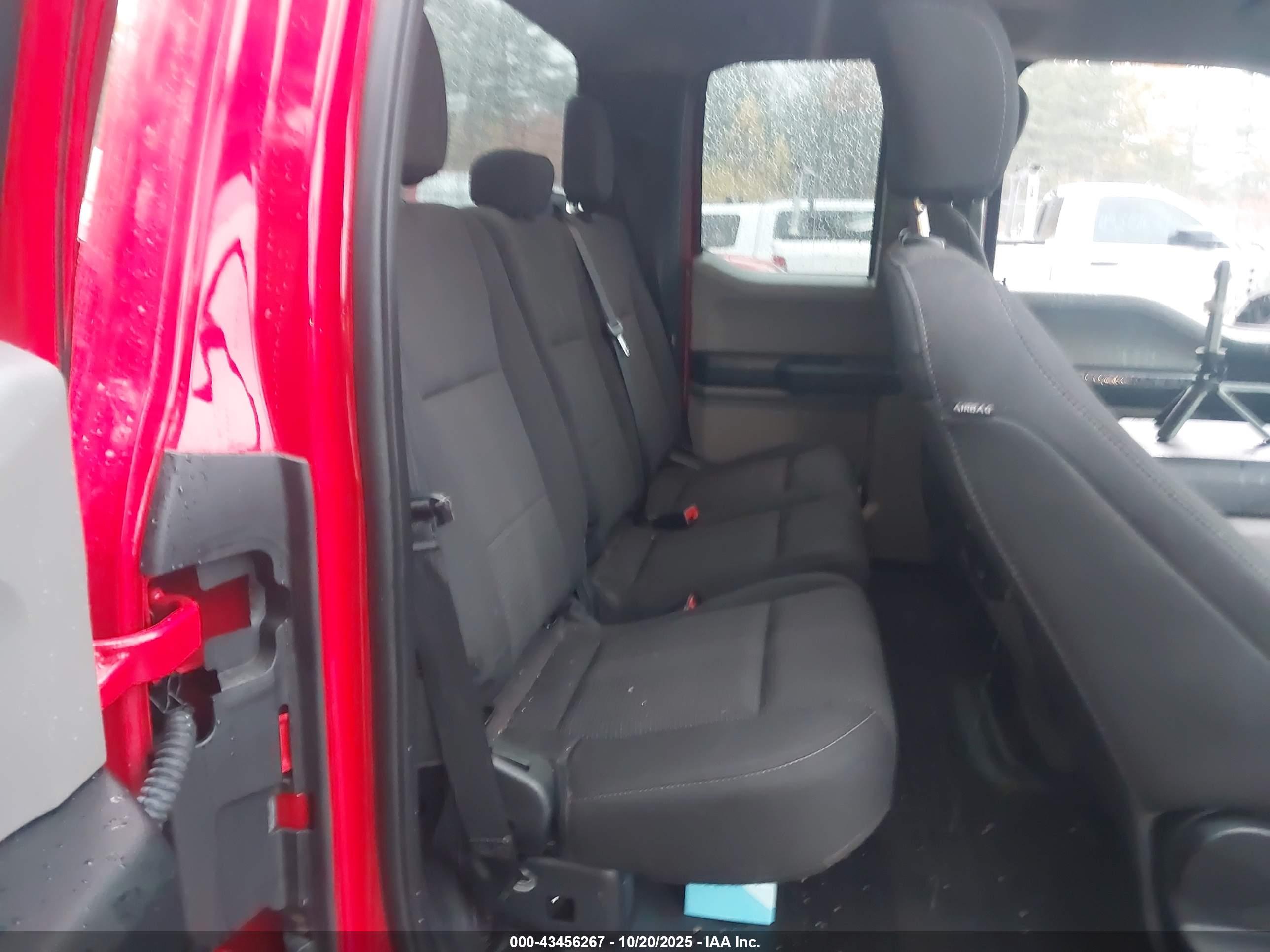 FORD F-150 image 8