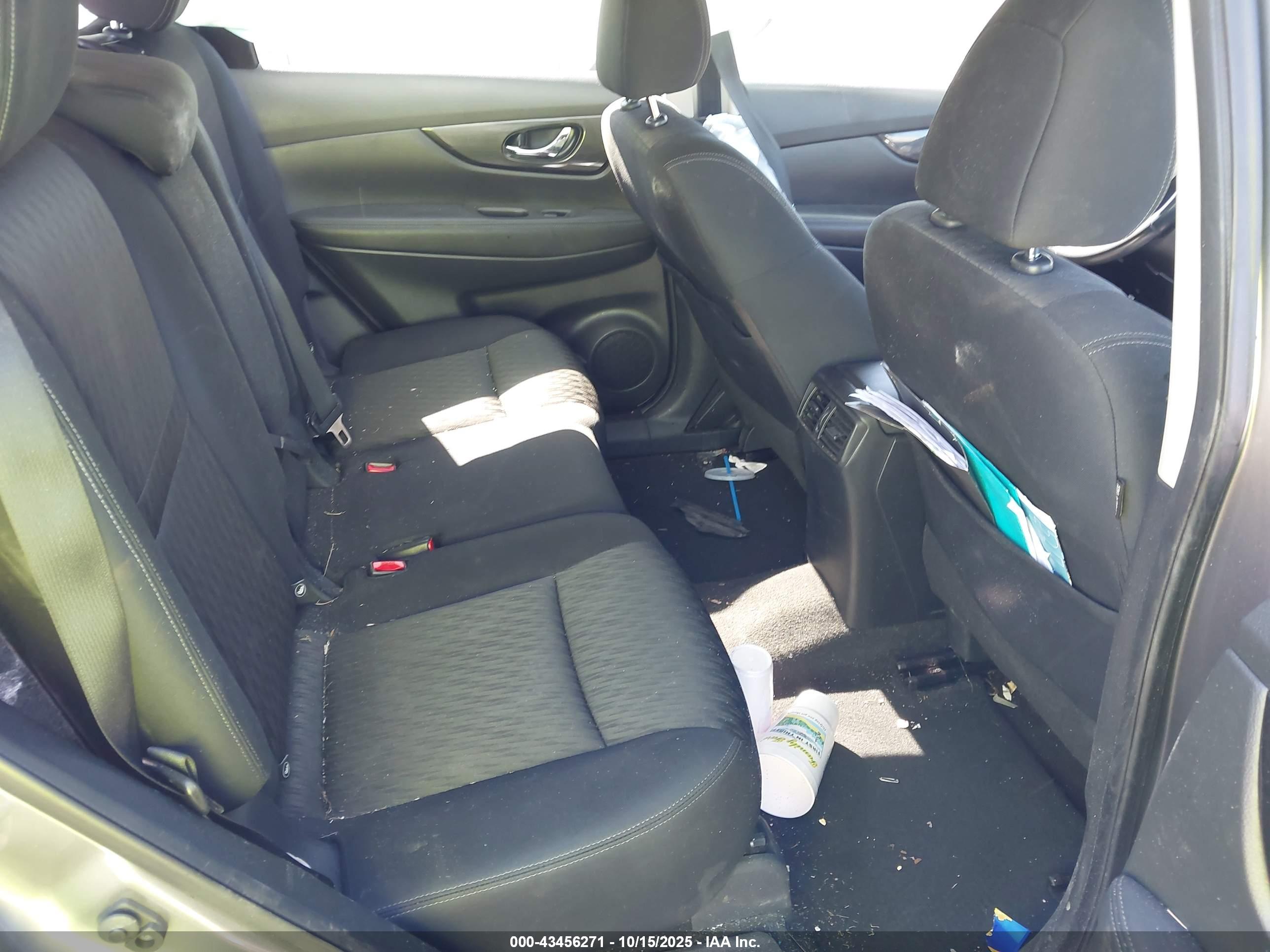 NISSAN ROGUE image 8