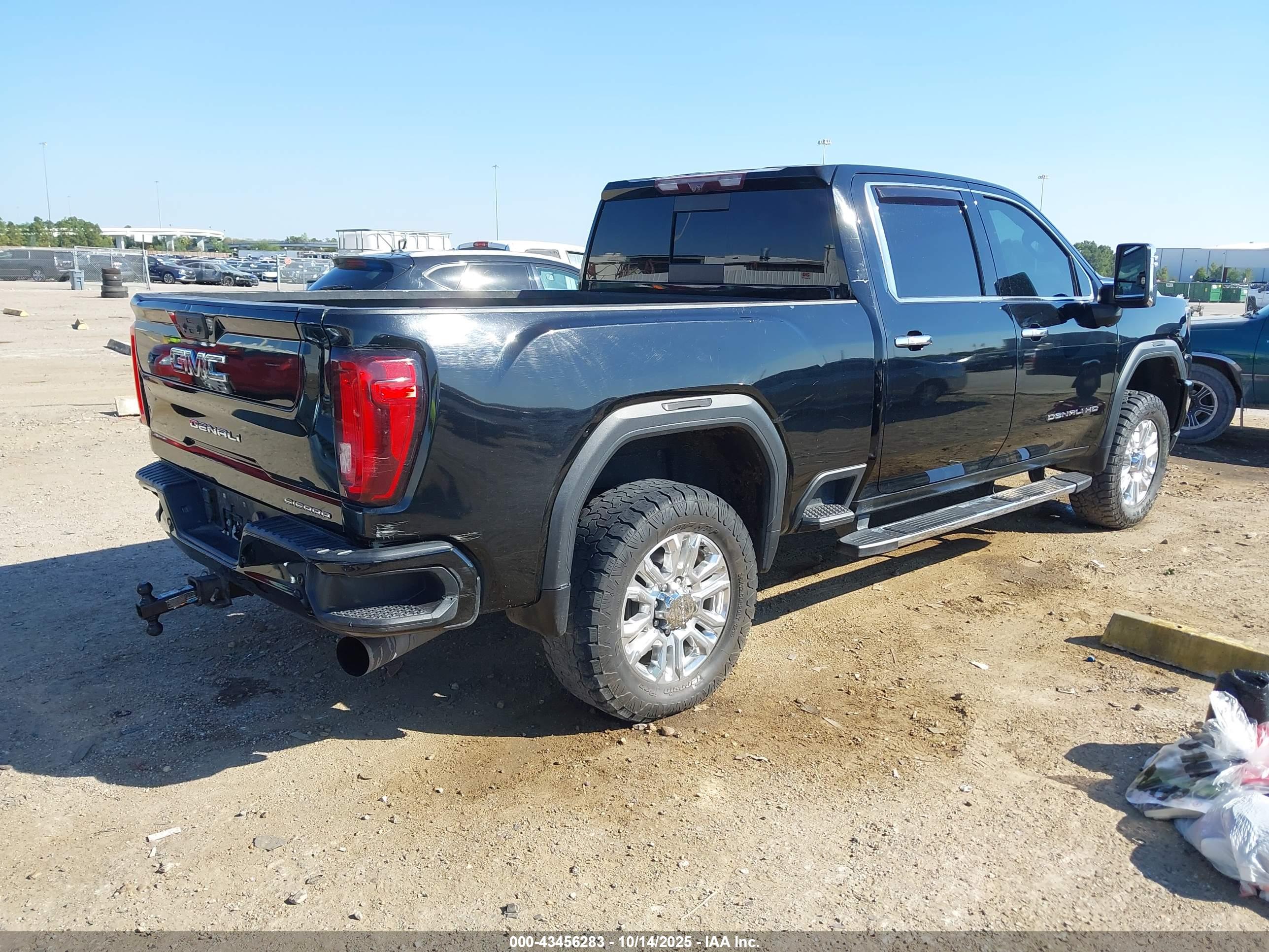 GMC SIERRA image 4