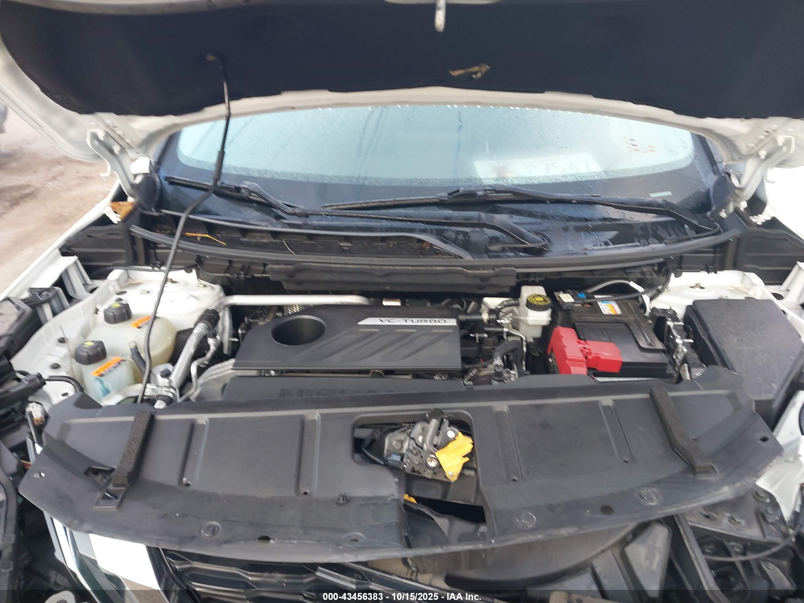 NISSAN ROGUE image 10