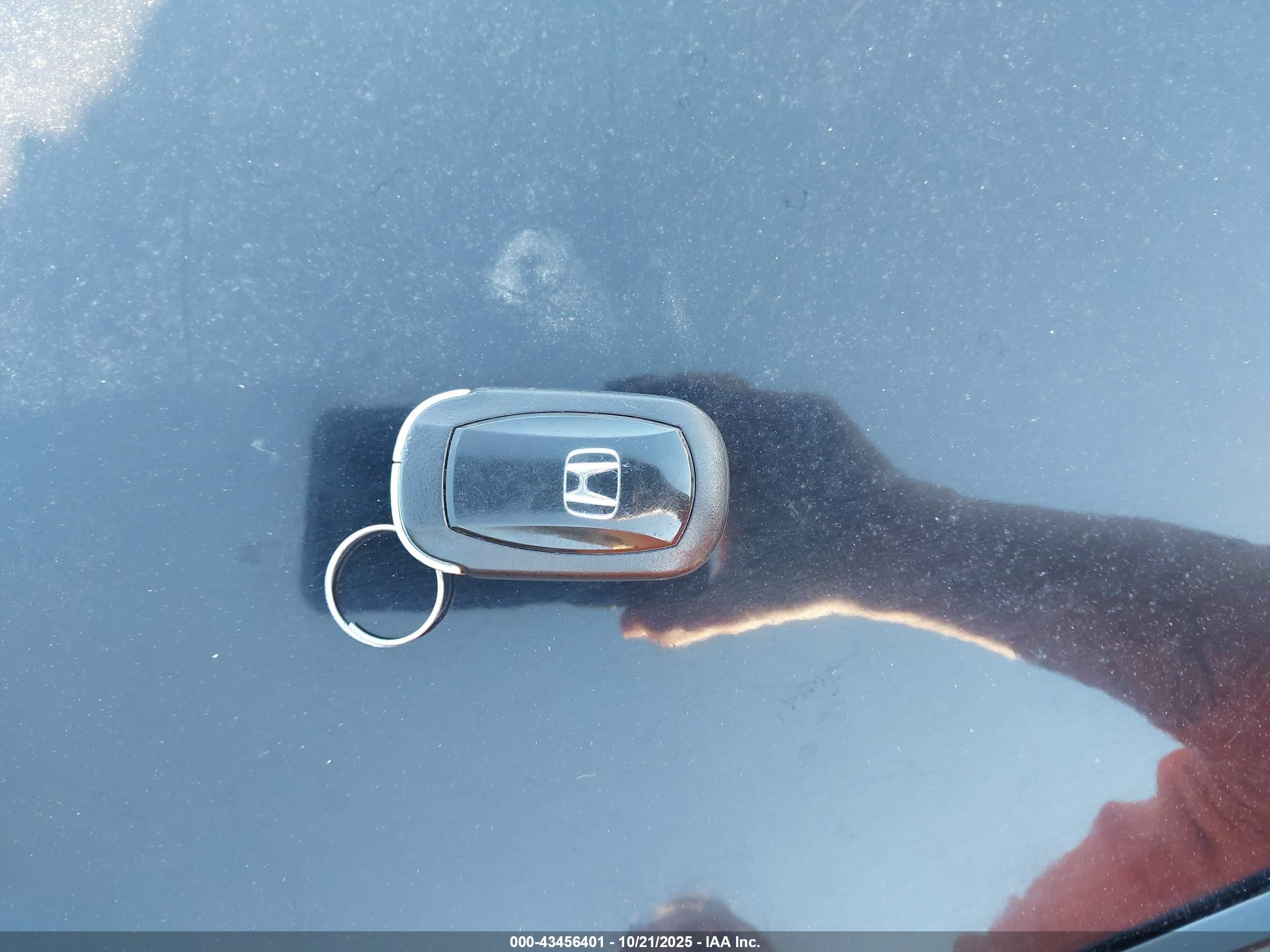 HONDA CIVIC image 11