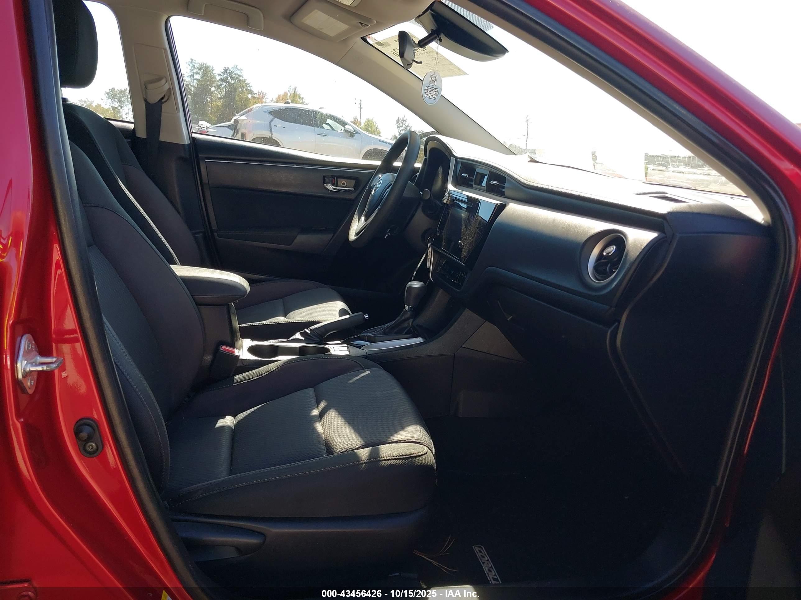 TOYOTA COROLLA image 5