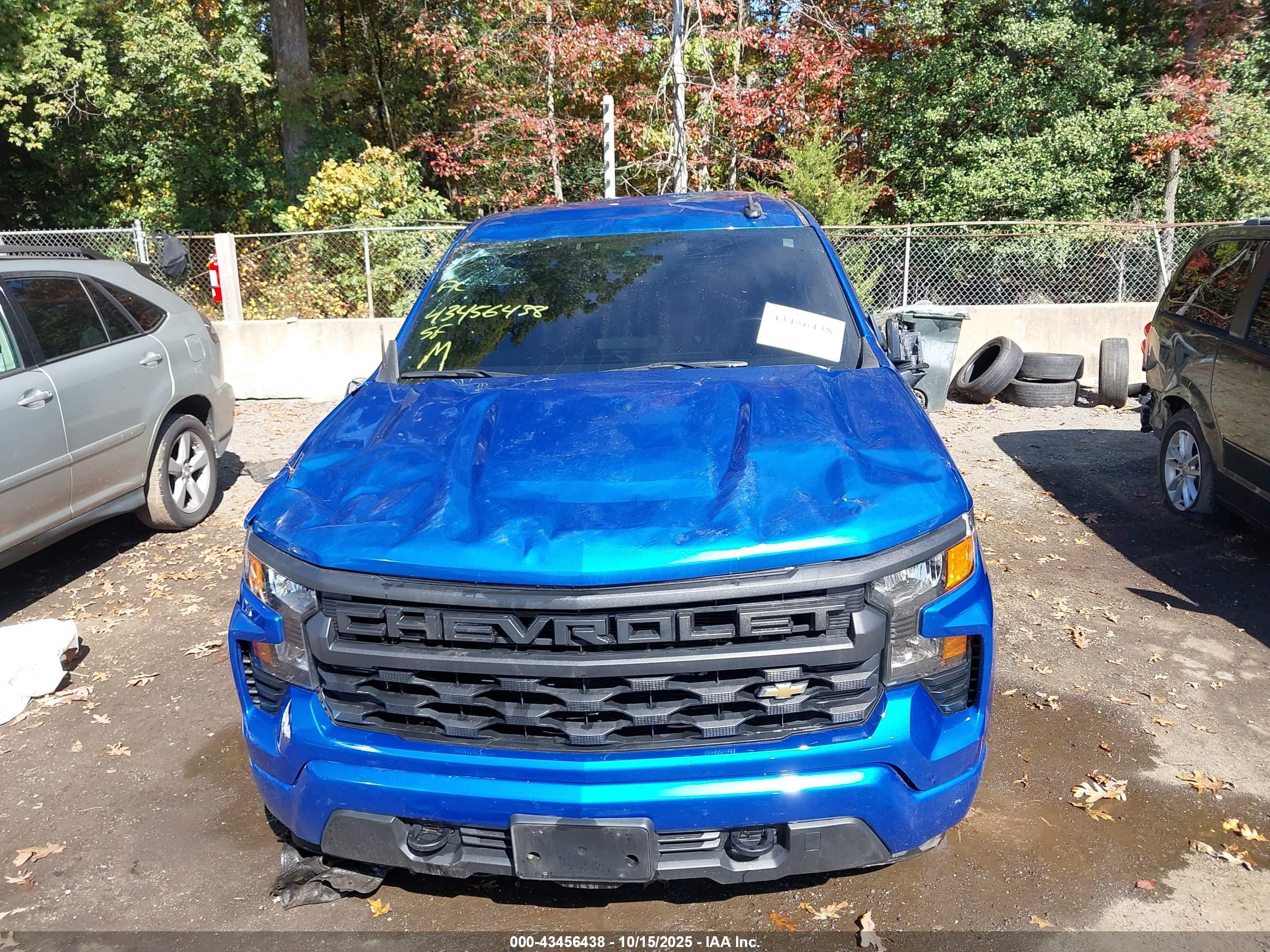 CHEVROLET SILVERADO image 6