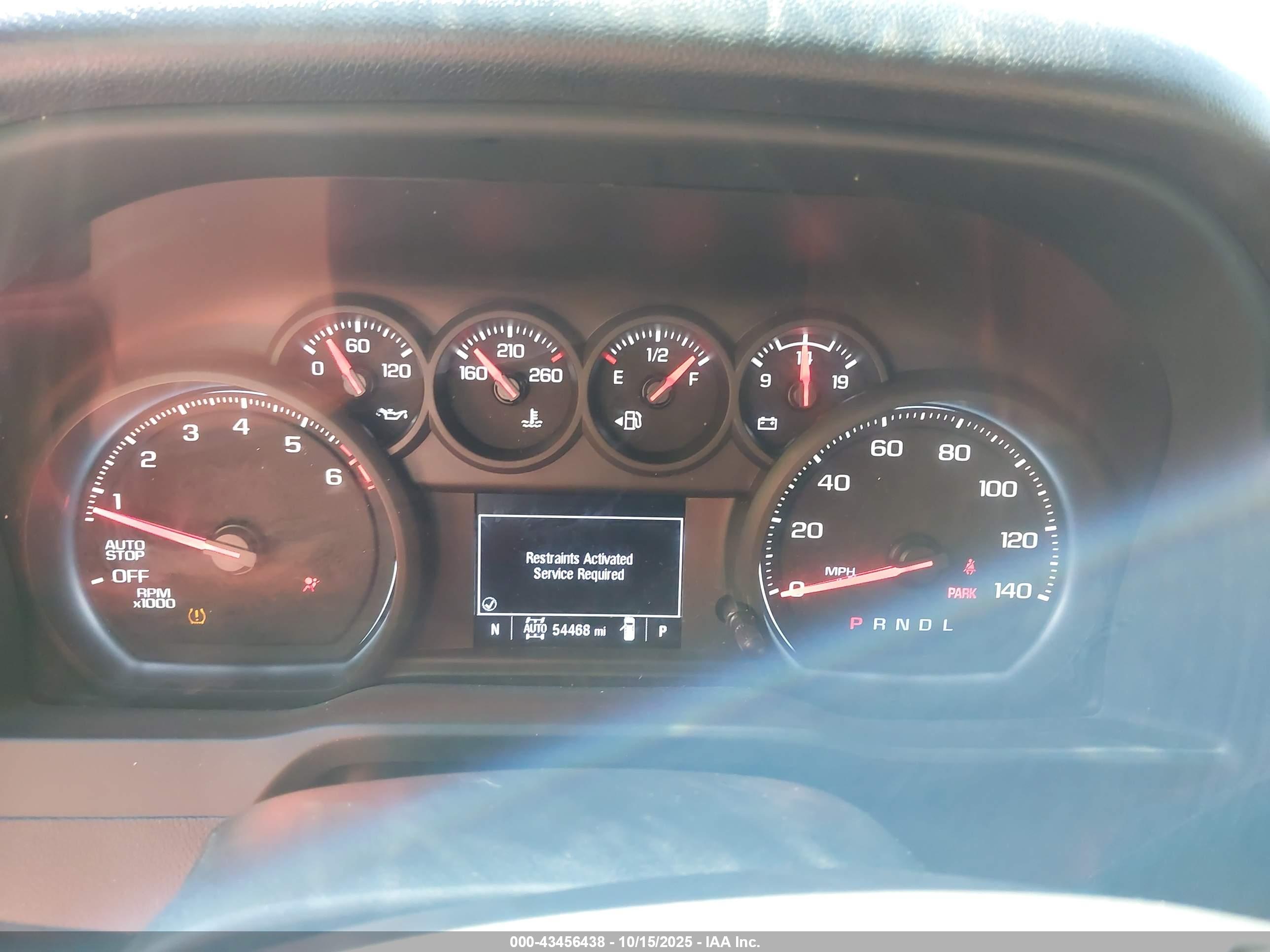 CHEVROLET SILVERADO image 7