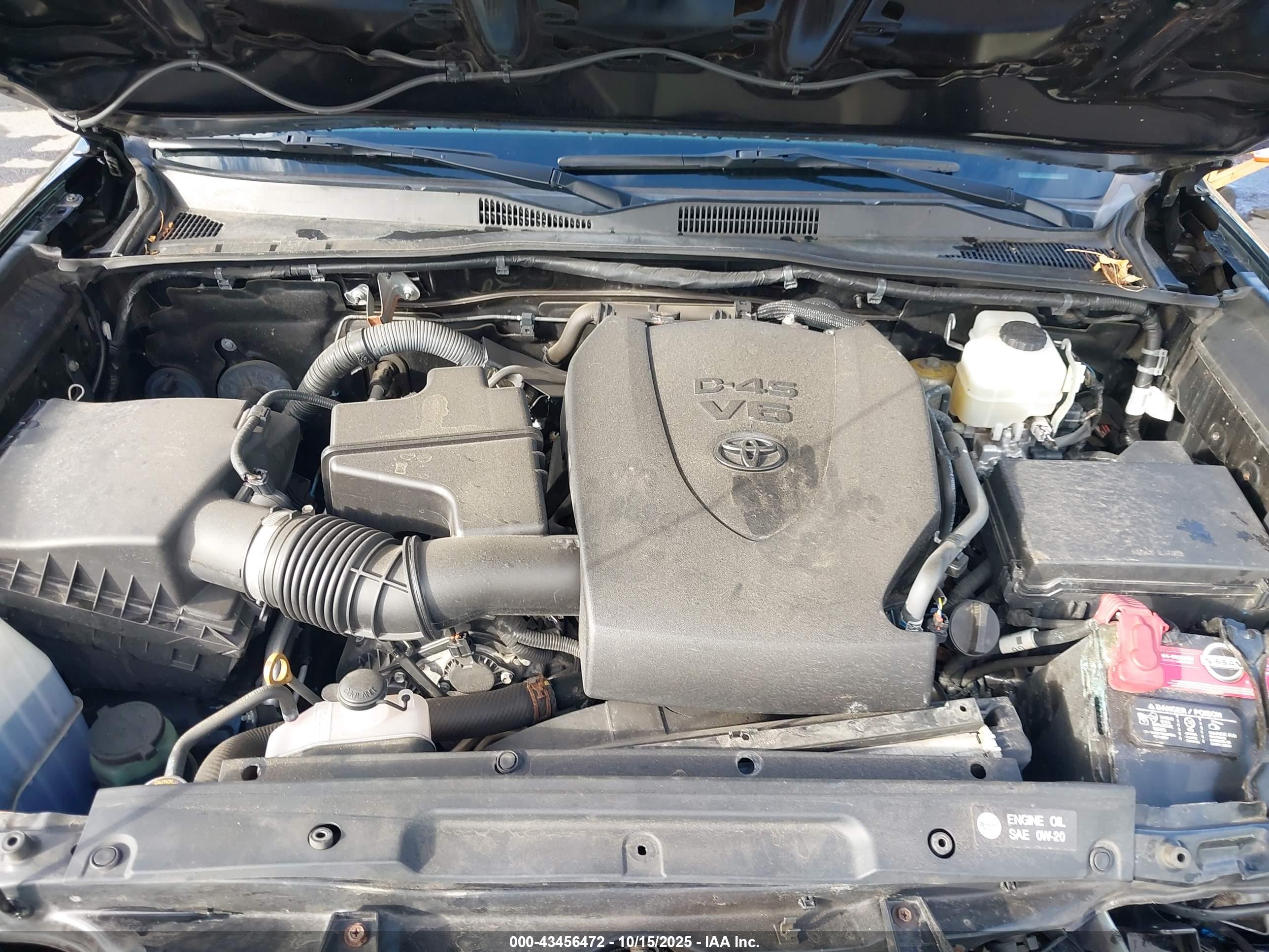 TOYOTA TACOMA image 10