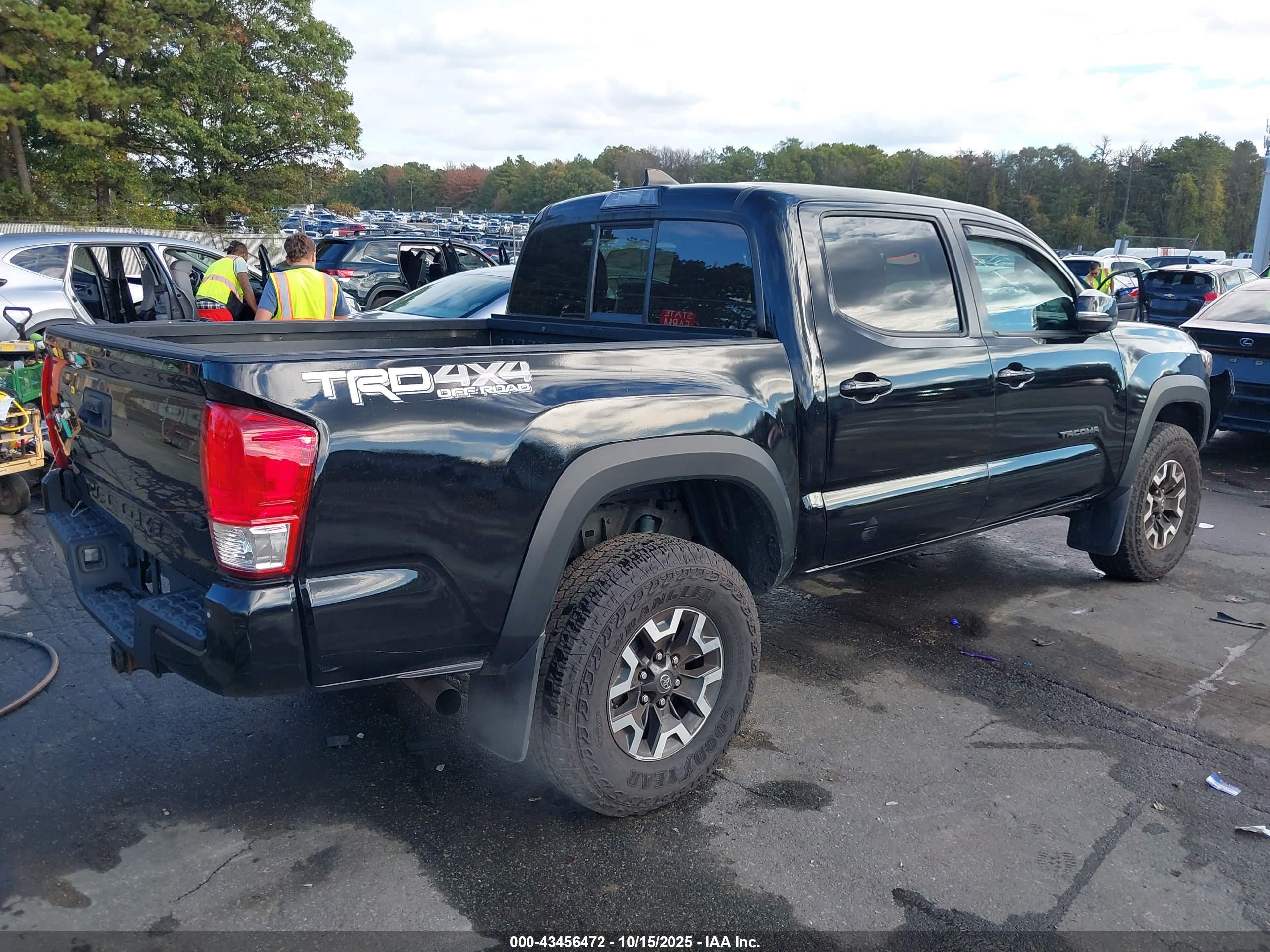 TOYOTA TACOMA image 4