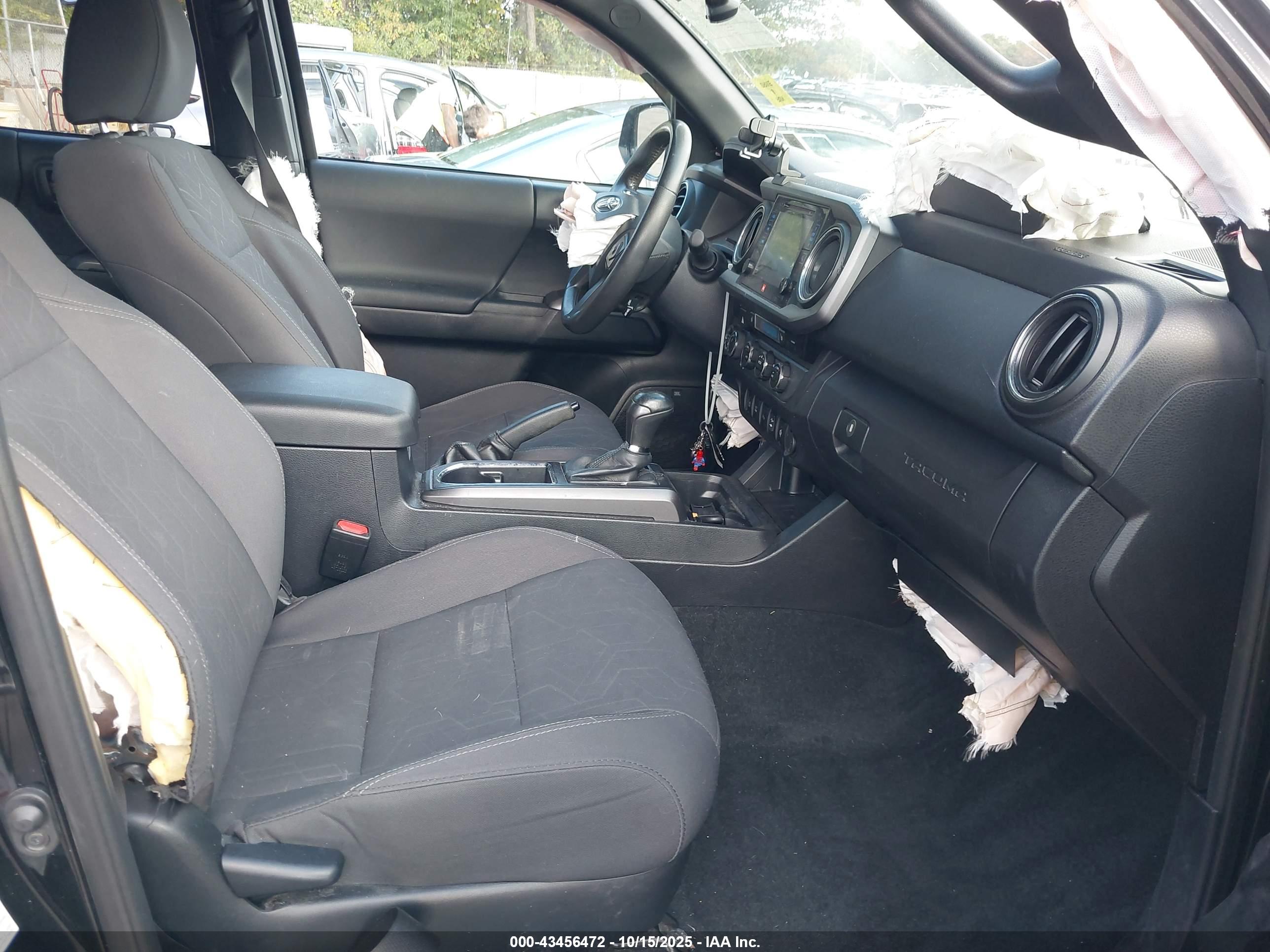 TOYOTA TACOMA image 5