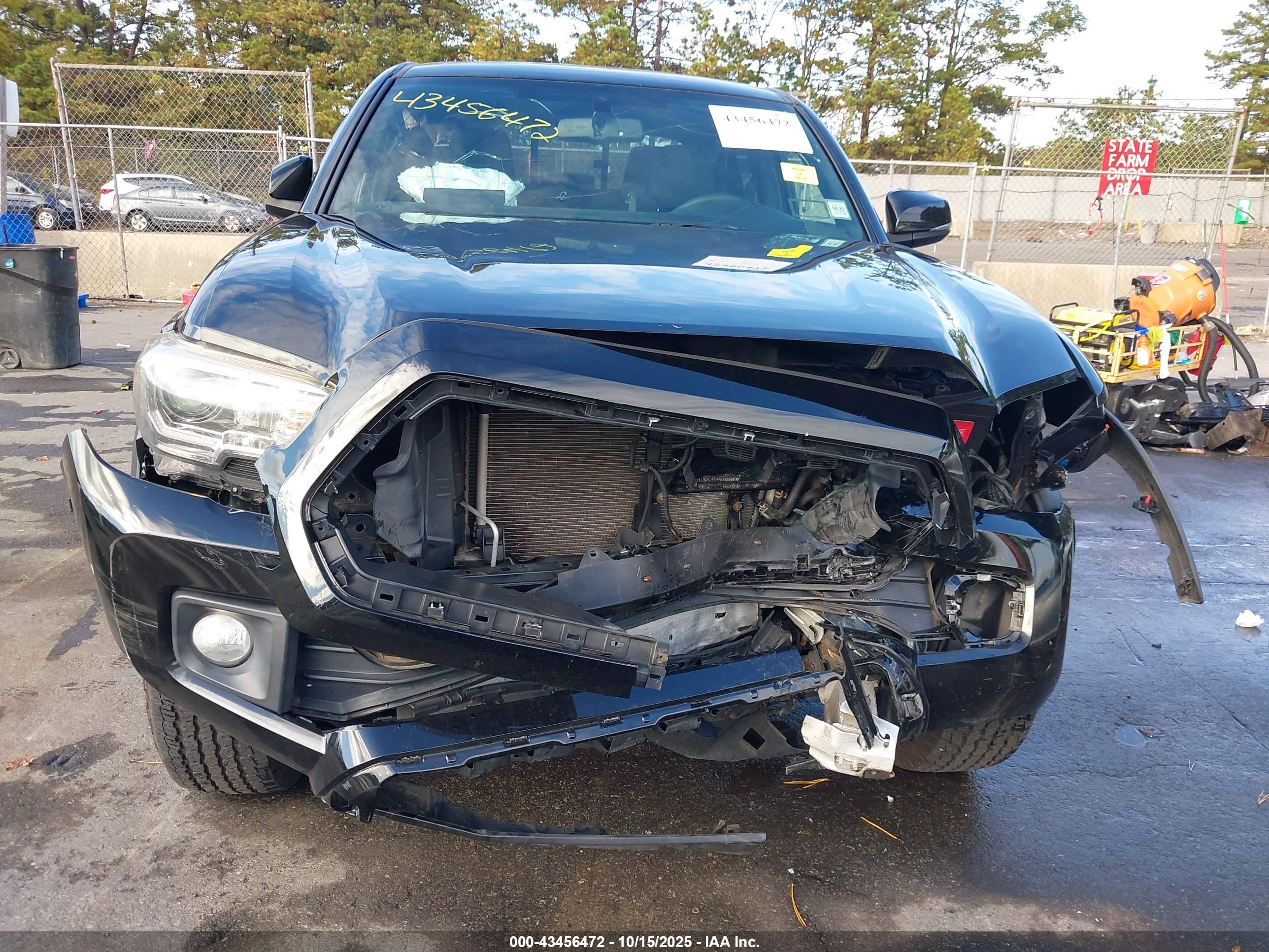 TOYOTA TACOMA image 6