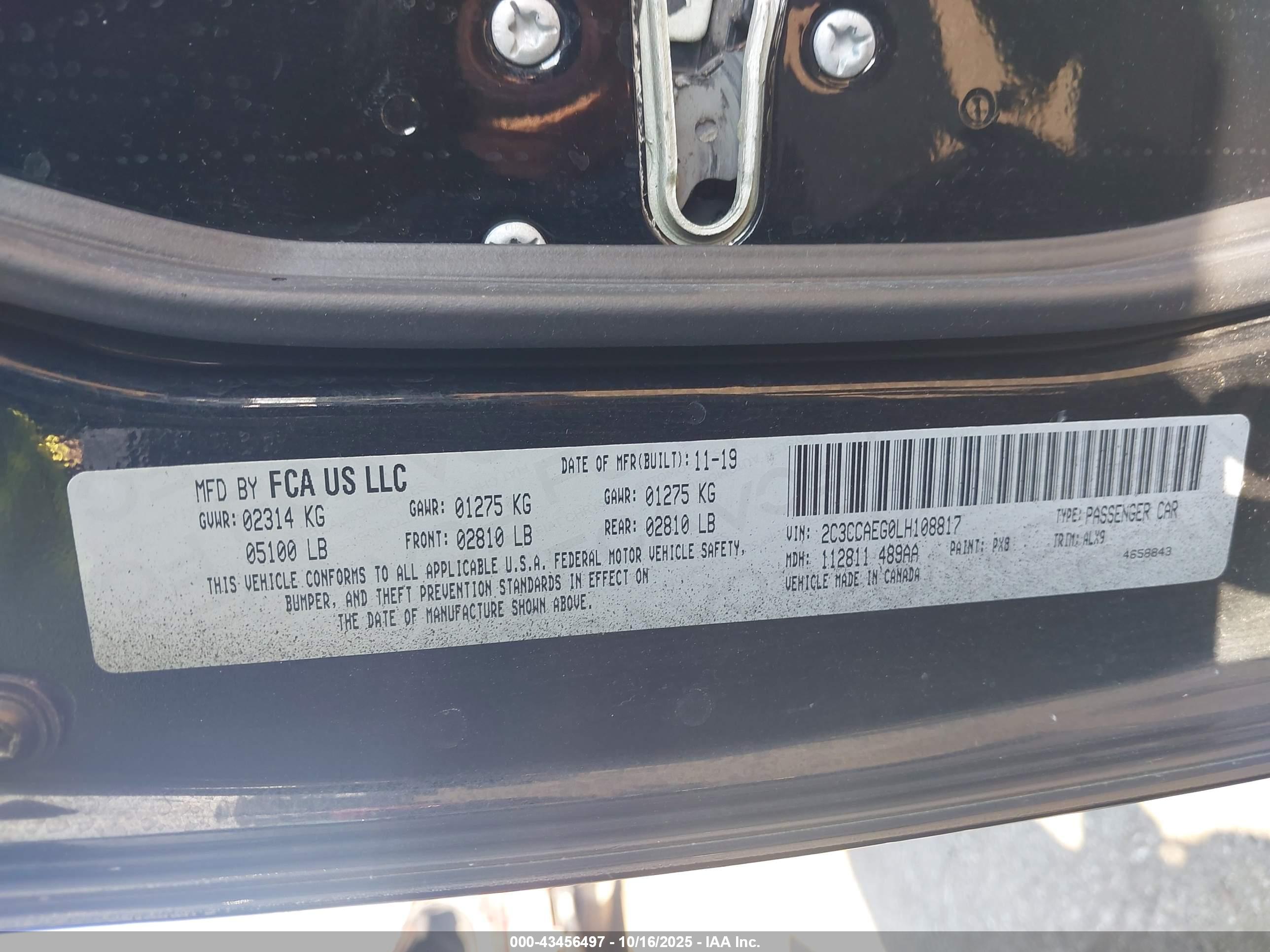 CHRYSLER 300 image 9