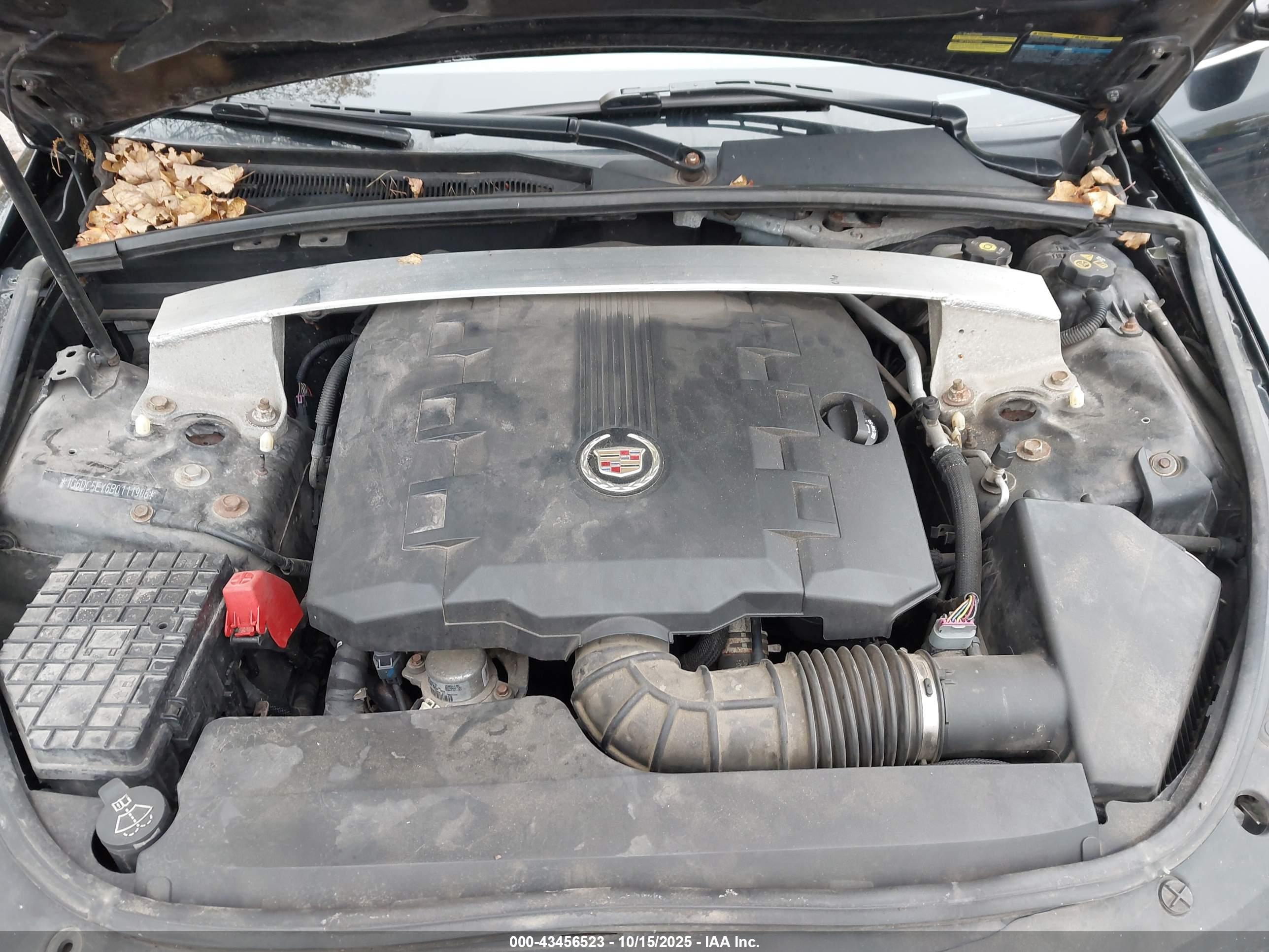 CADILLAC CTS image 10