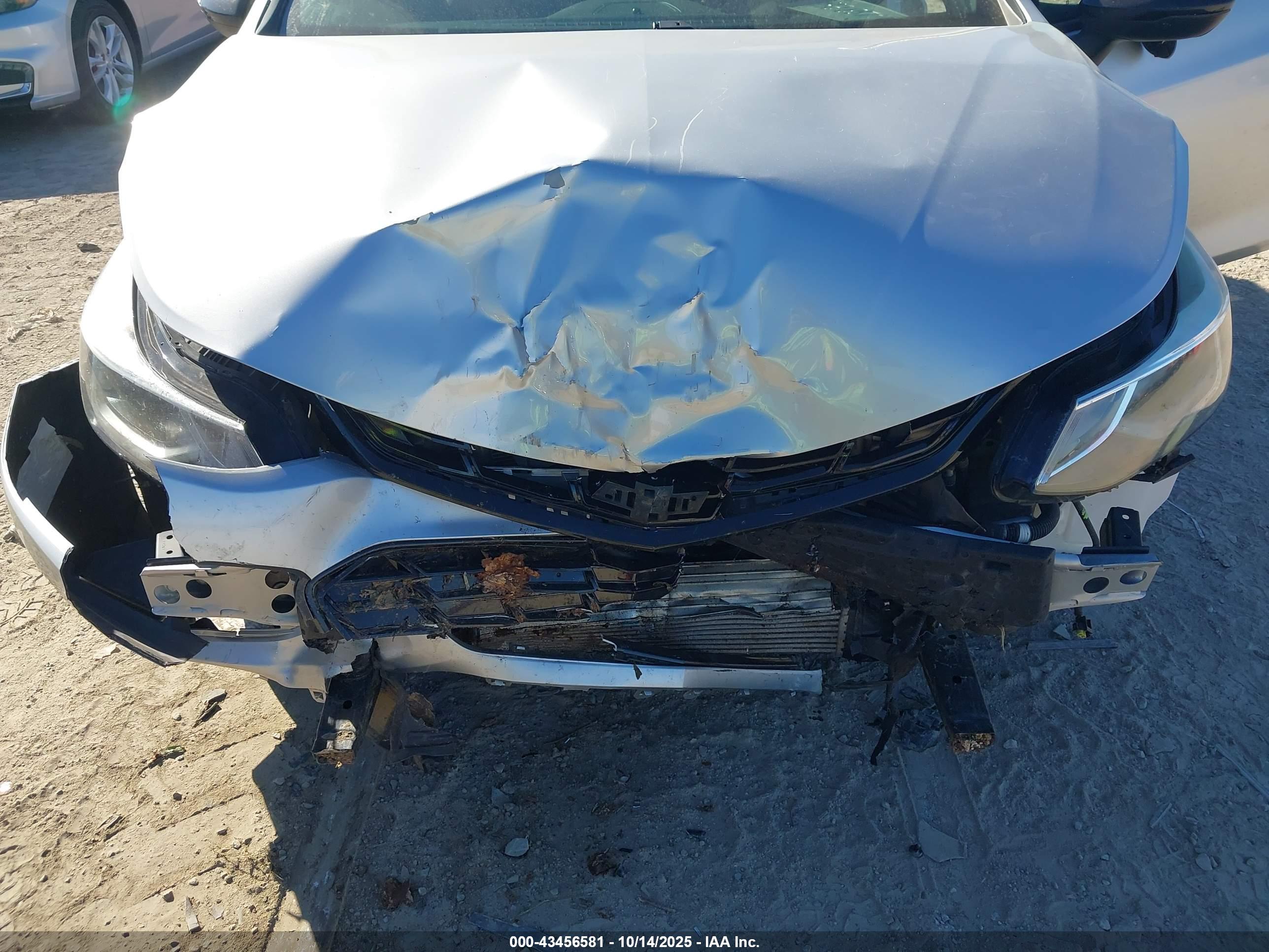 CHEVROLET CRUZE image 6