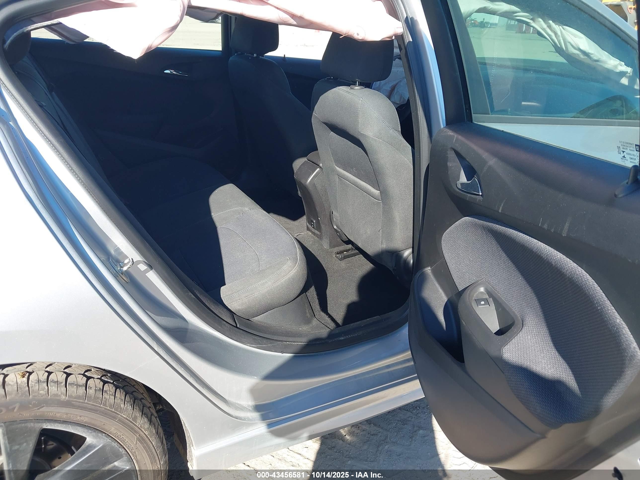 CHEVROLET CRUZE image 8
