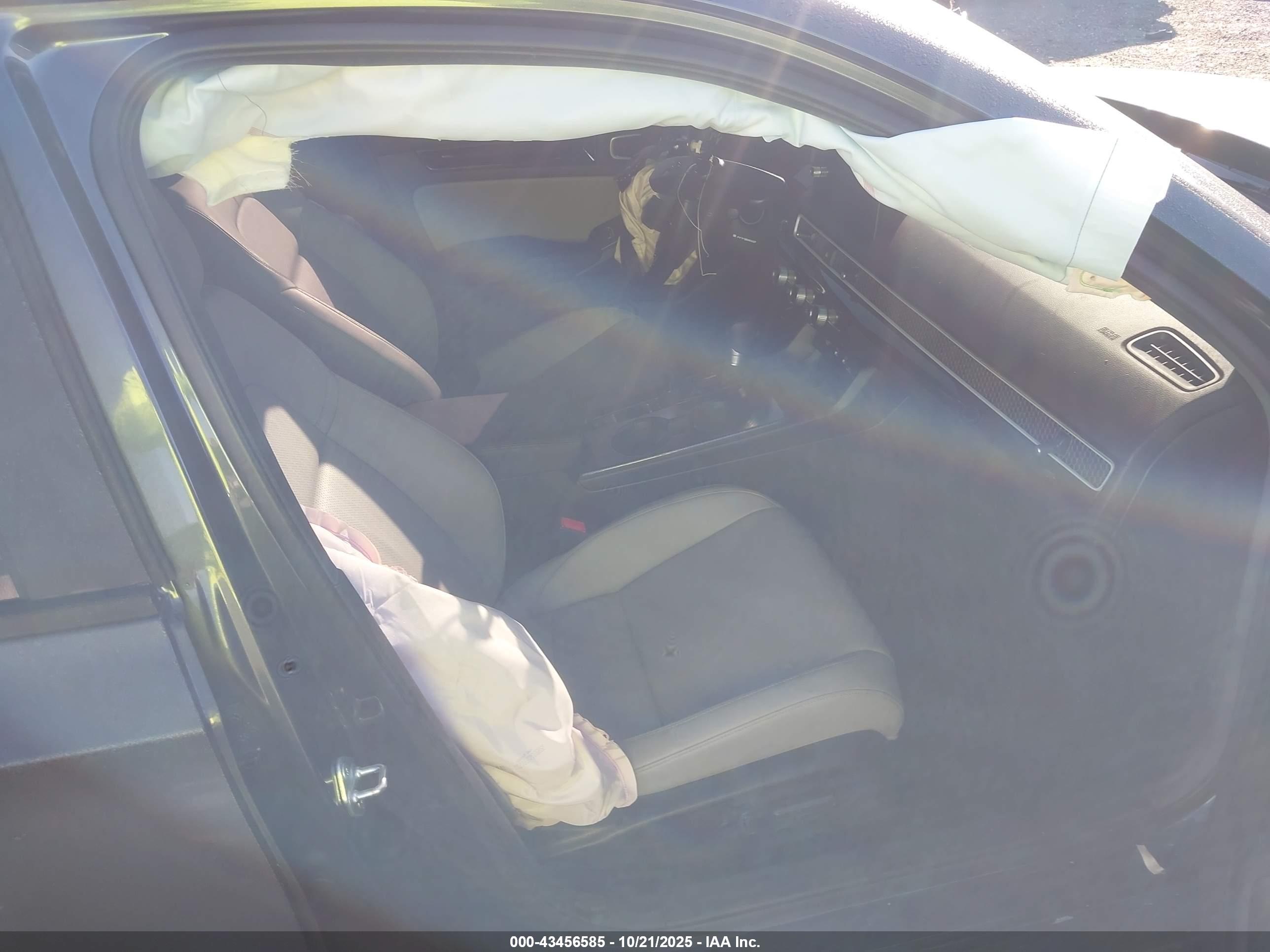 HONDA CIVIC image 5