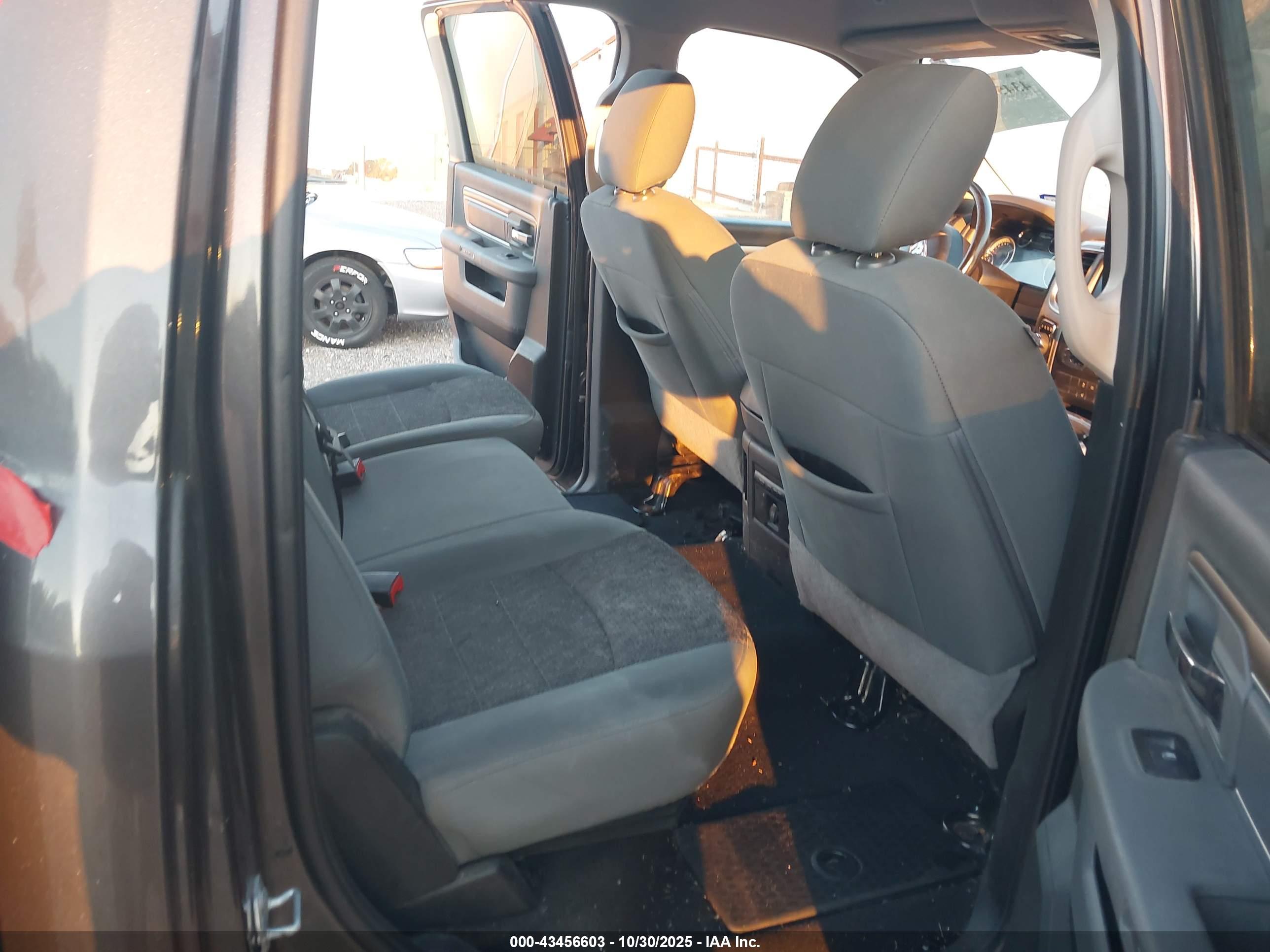 RAM 1500 image 8