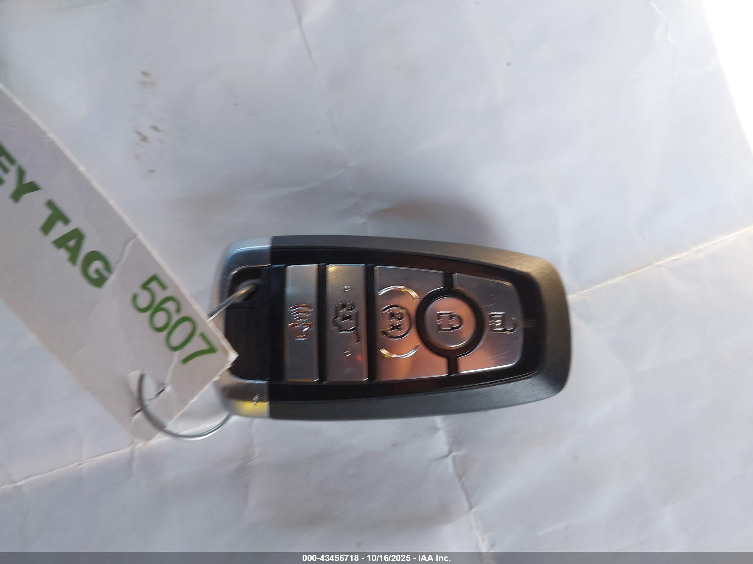 FORD ESCAPE image 11