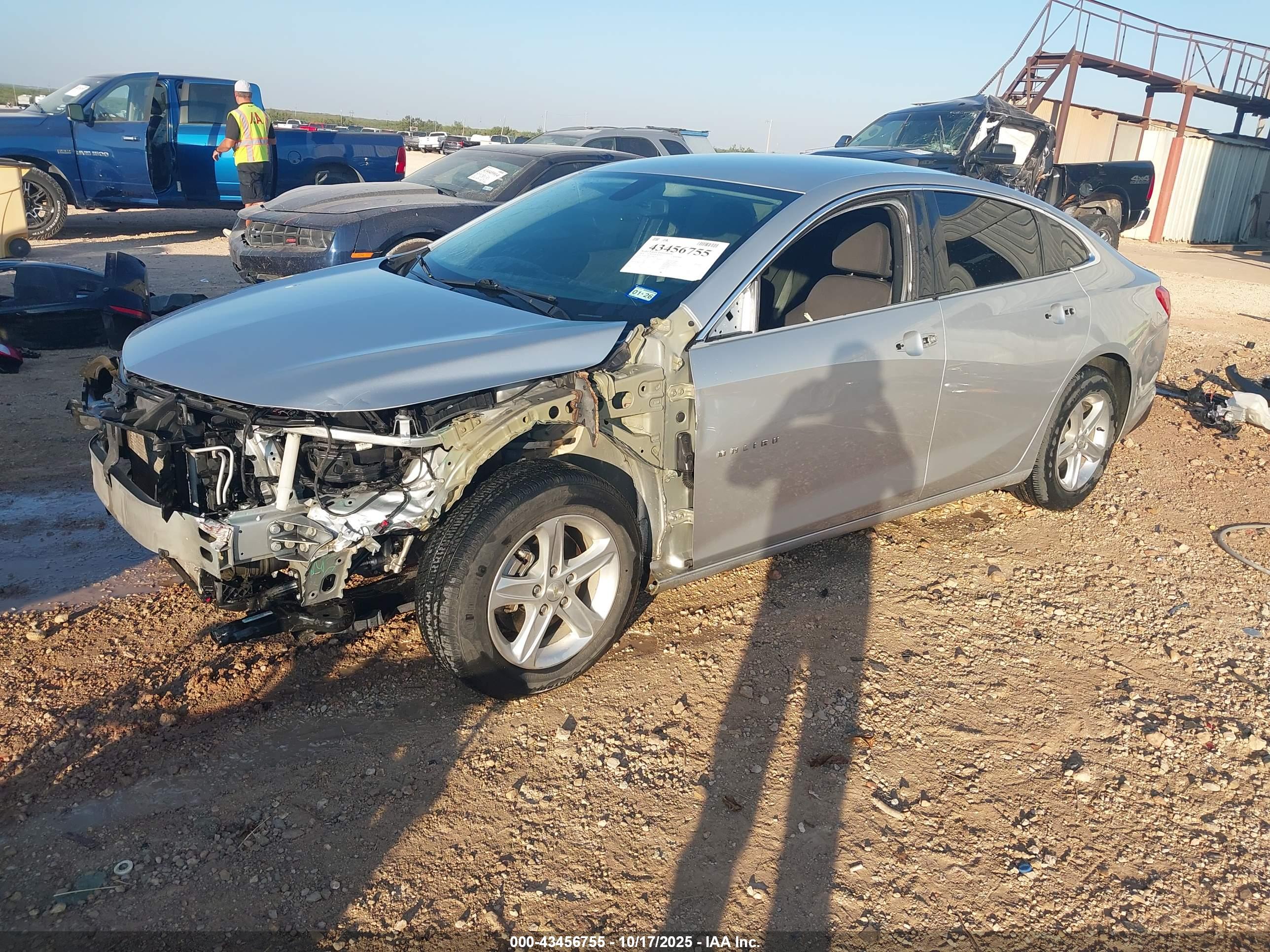 CHEVROLET MALIBU image 2