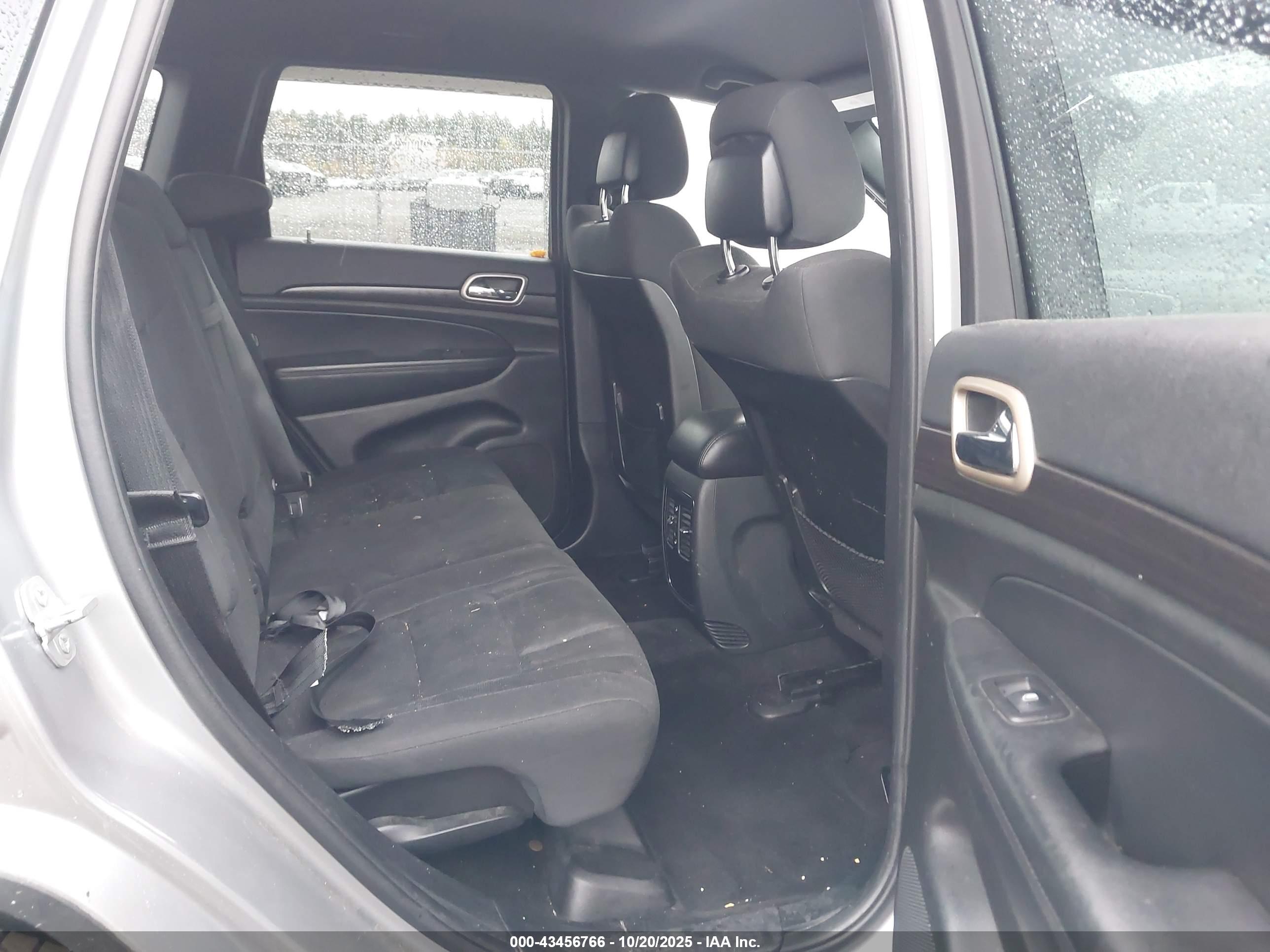 JEEP GRAND image 8