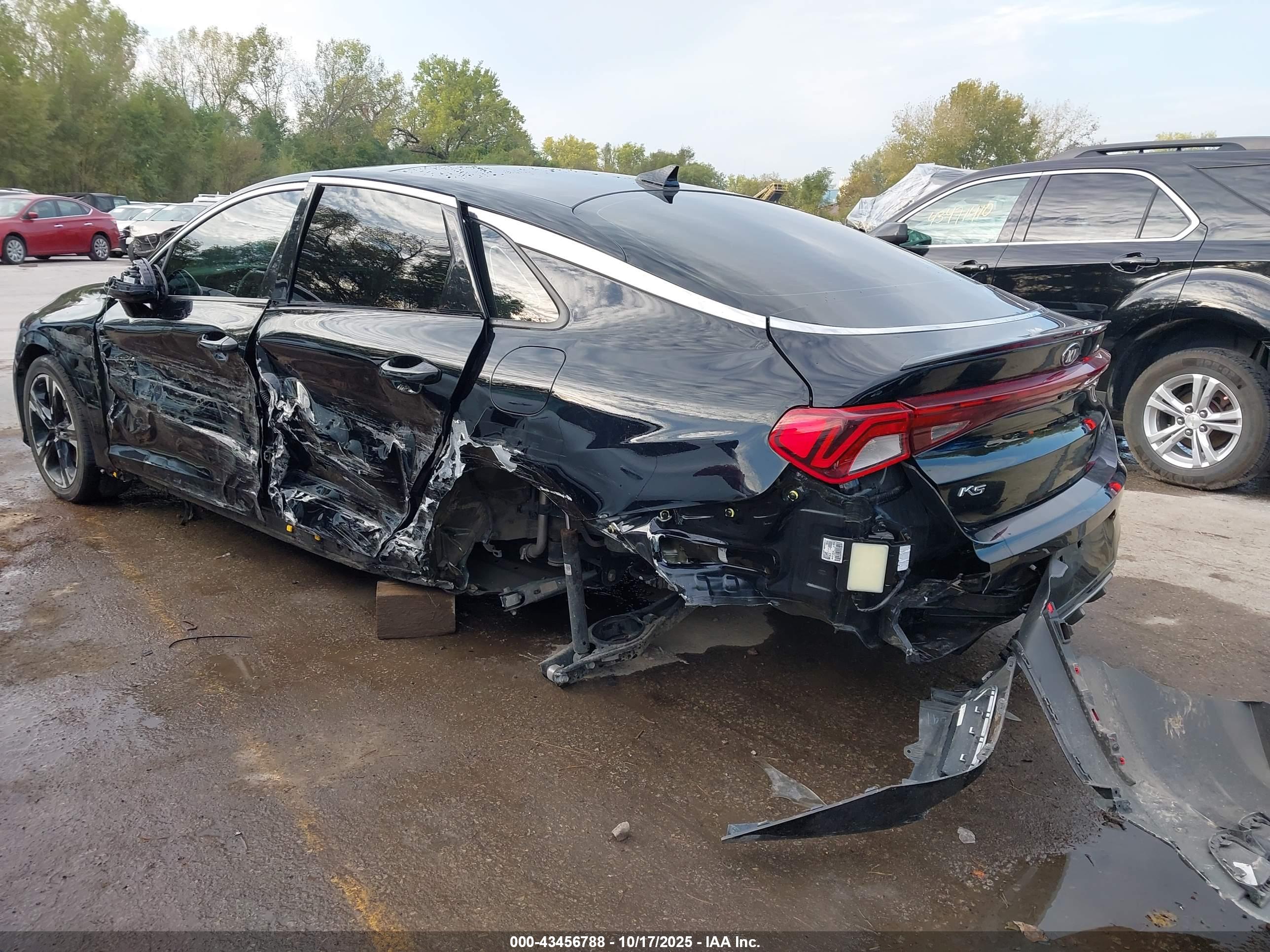 KIA K5 image 6