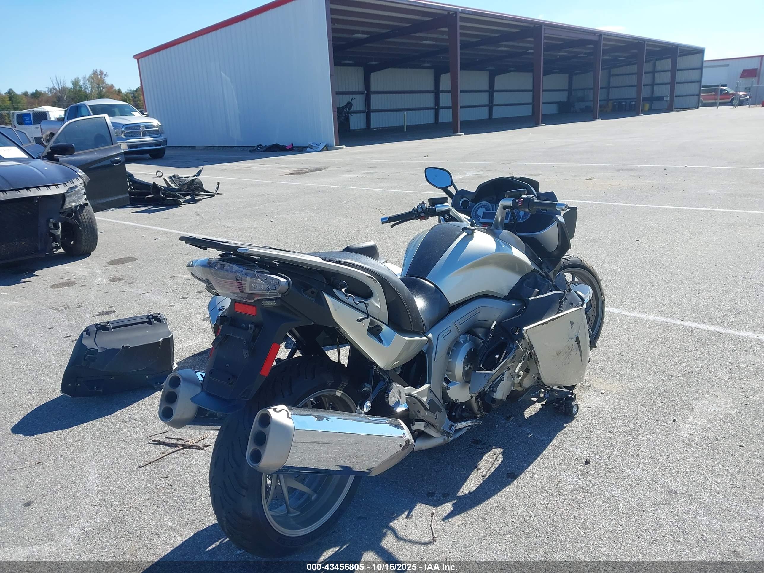 BMW K1600 image 4