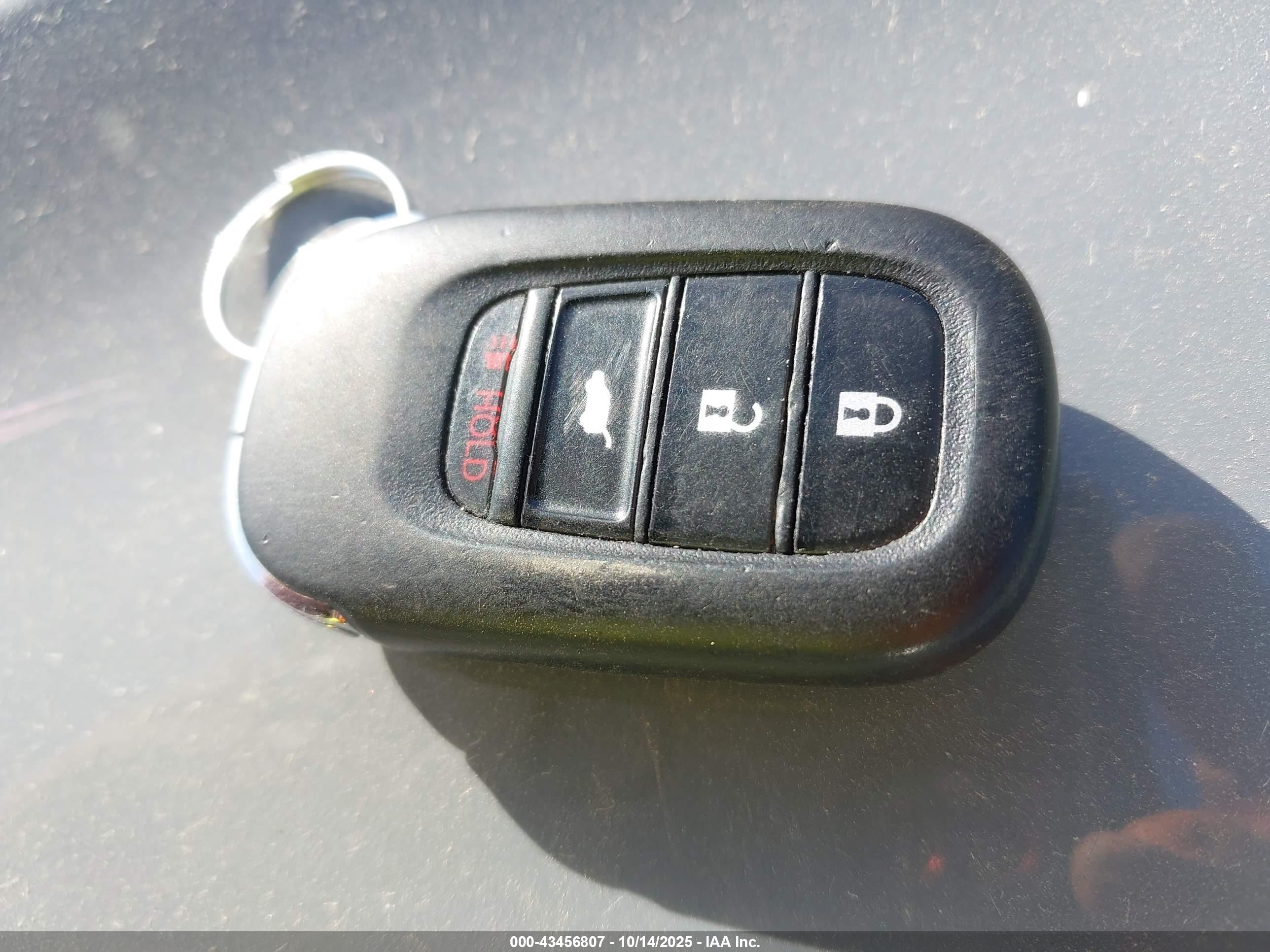 HONDA CR-V image 11