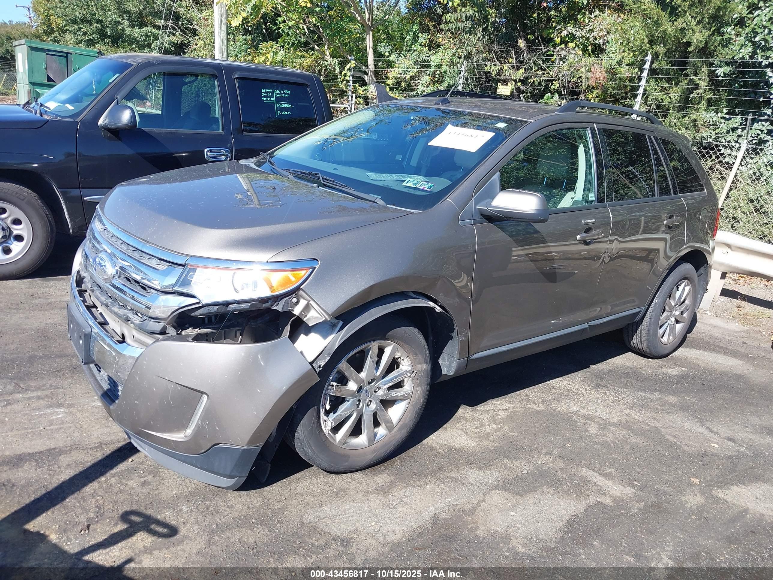 FORD EDGE image 2