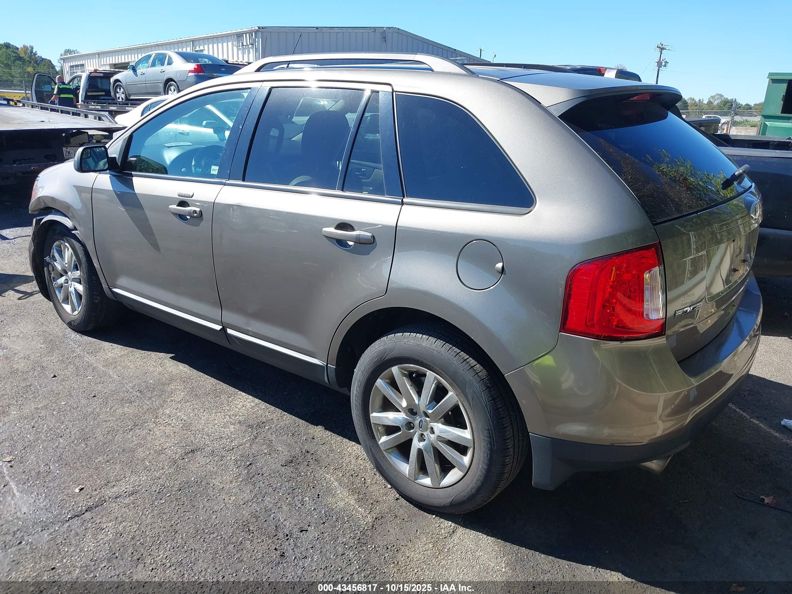 FORD EDGE image 3