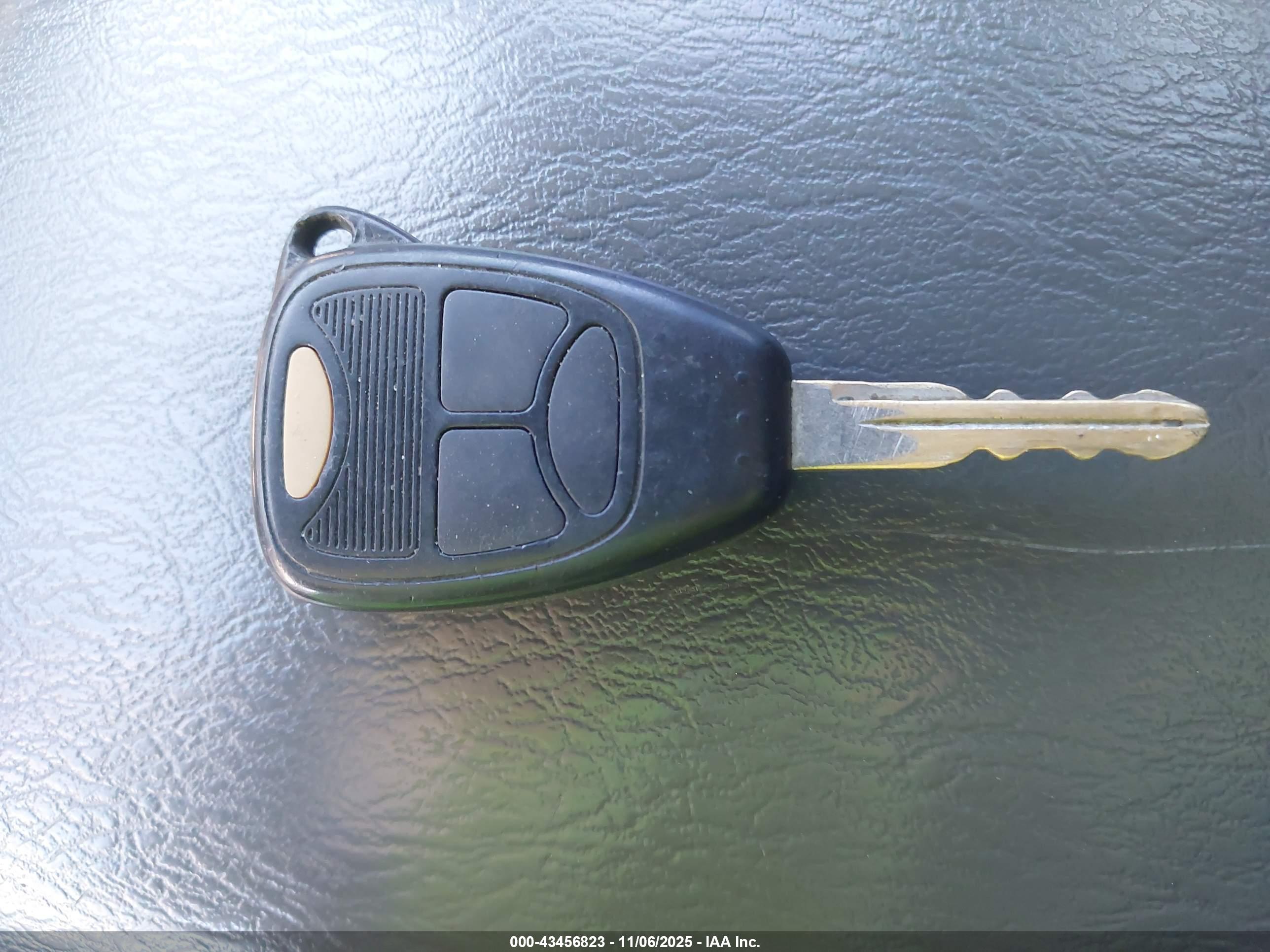 JEEP LIBERTY image 11
