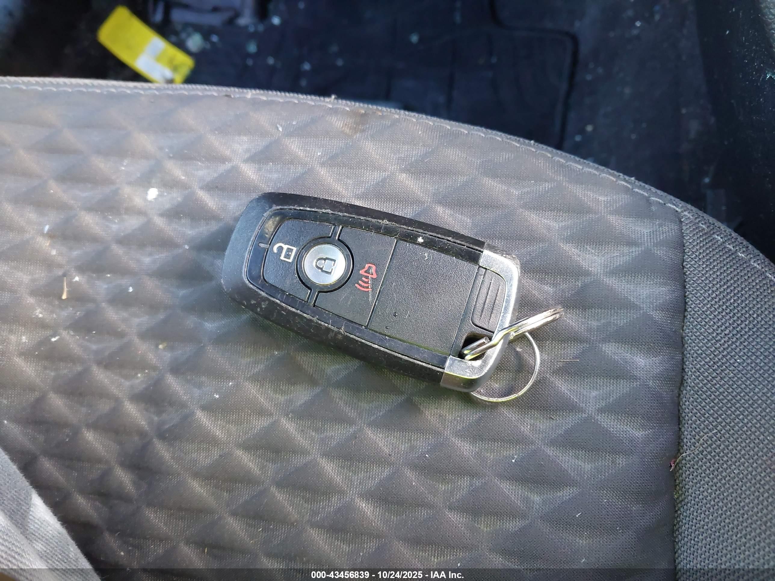 FORD ESCAPE image 11