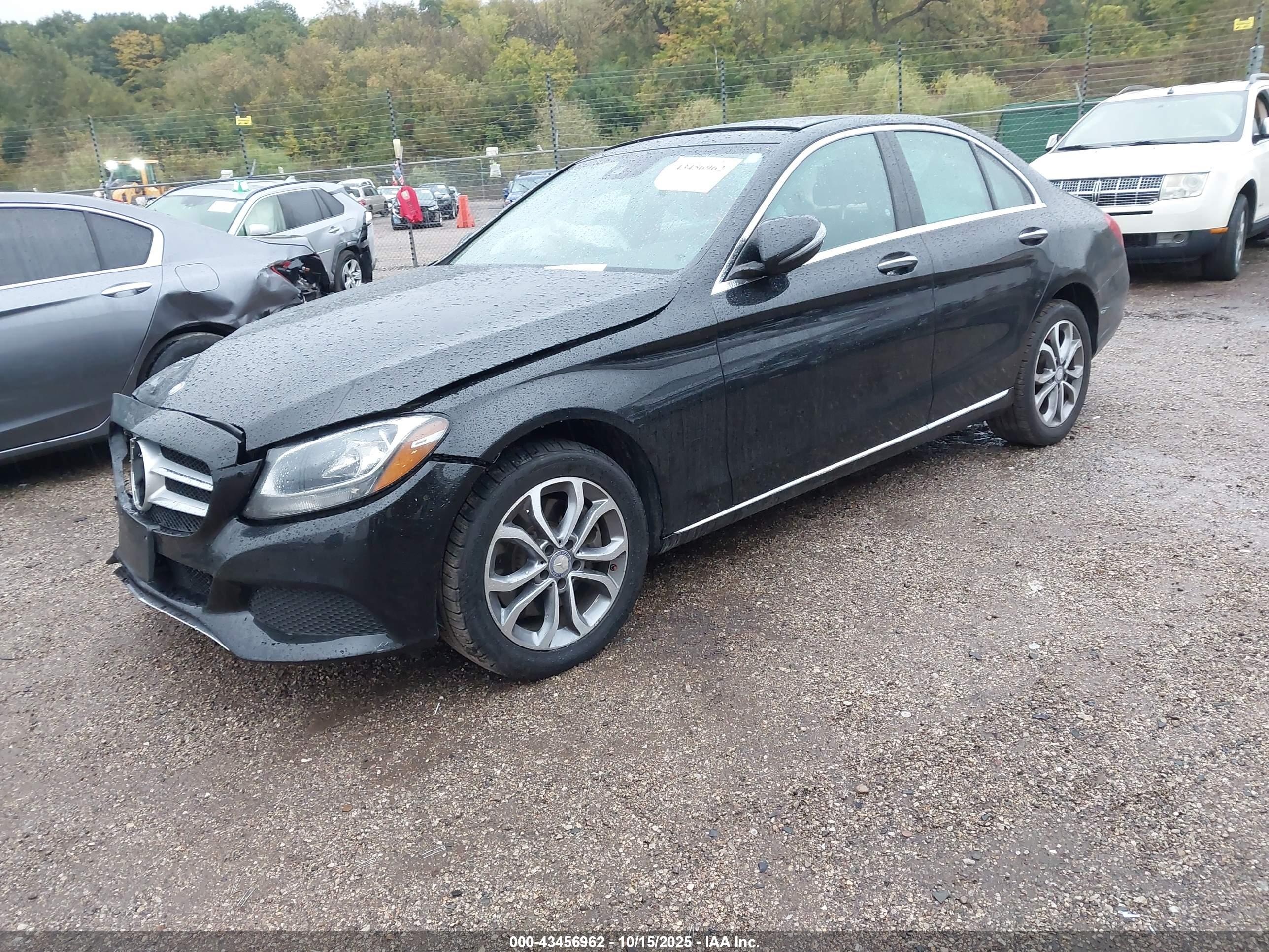 MERCEDES-BENZ C image 2