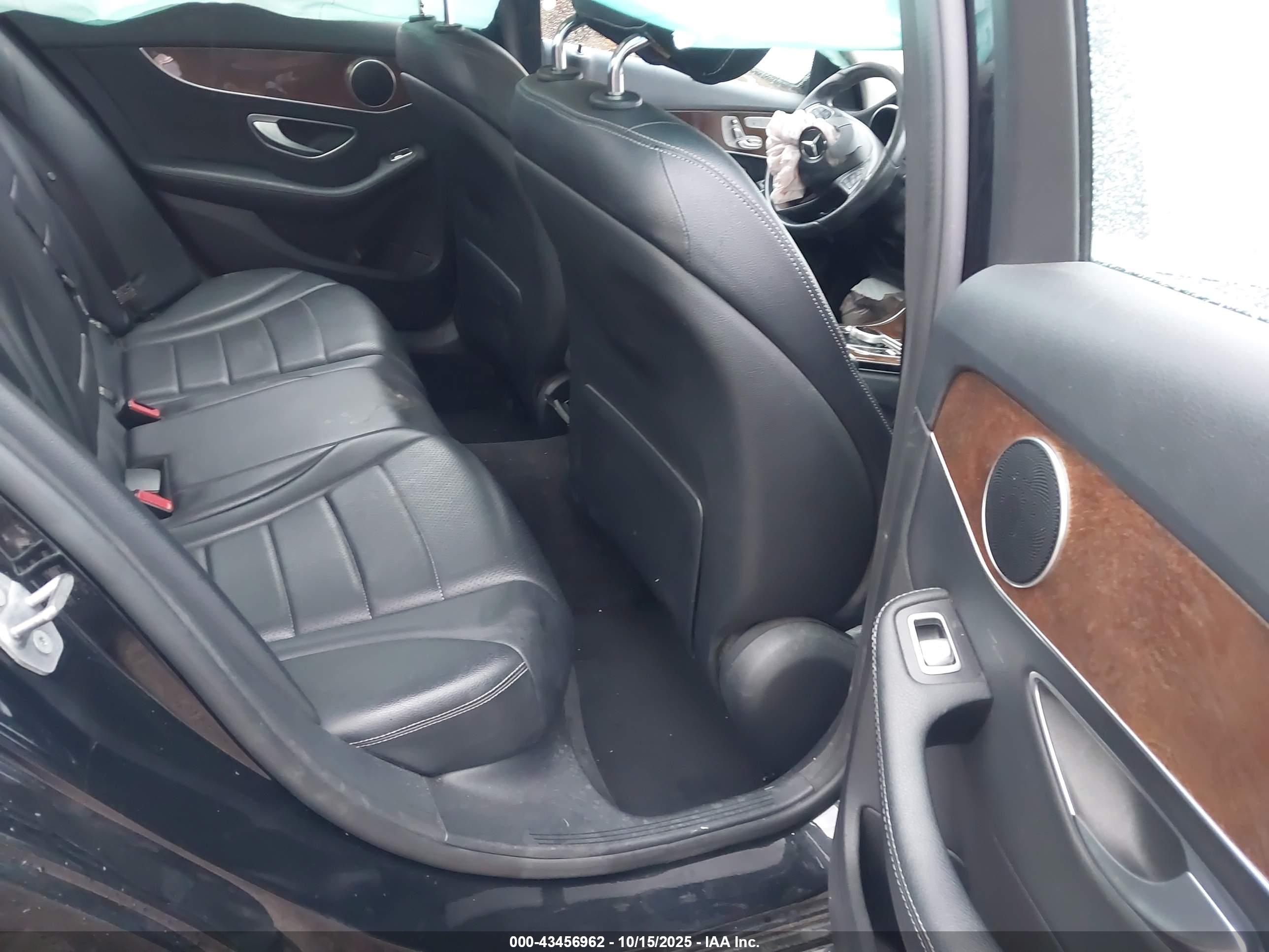 MERCEDES-BENZ C image 8