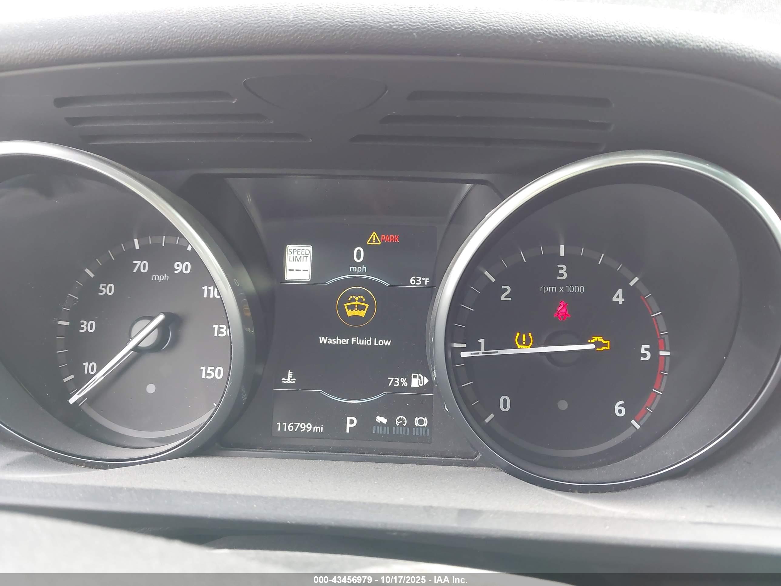 LAND ROVER image 7