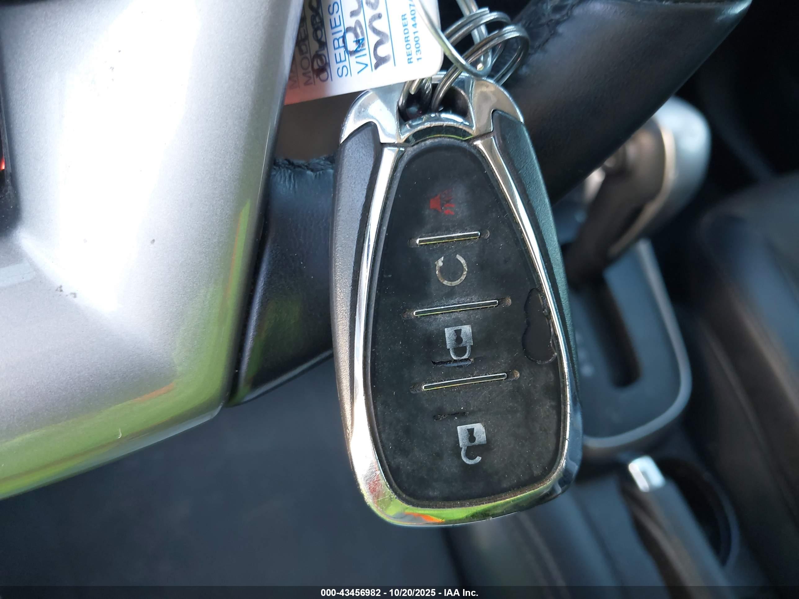 CHEVROLET TRAX image 11