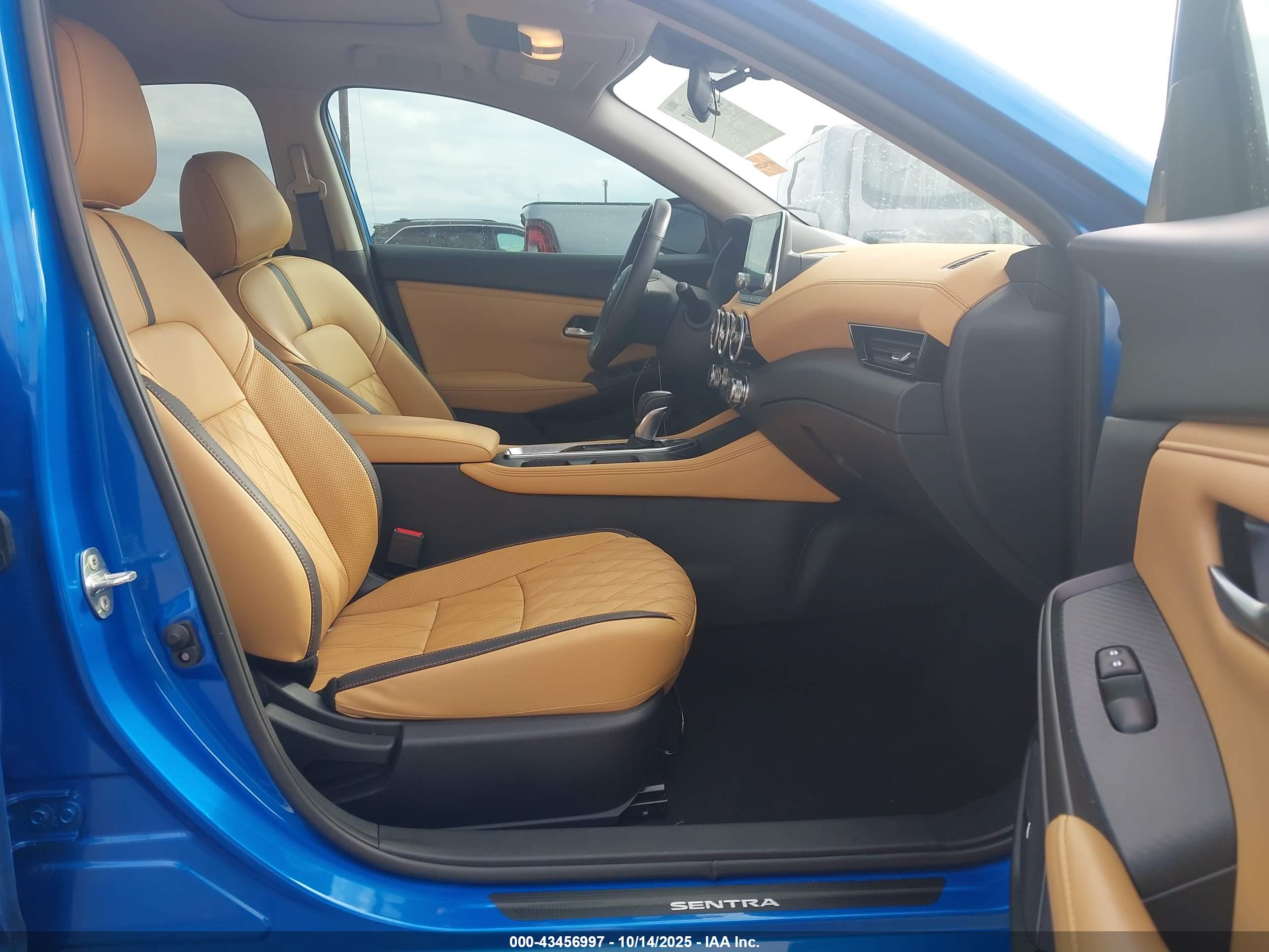 NISSAN SENTRA image 5