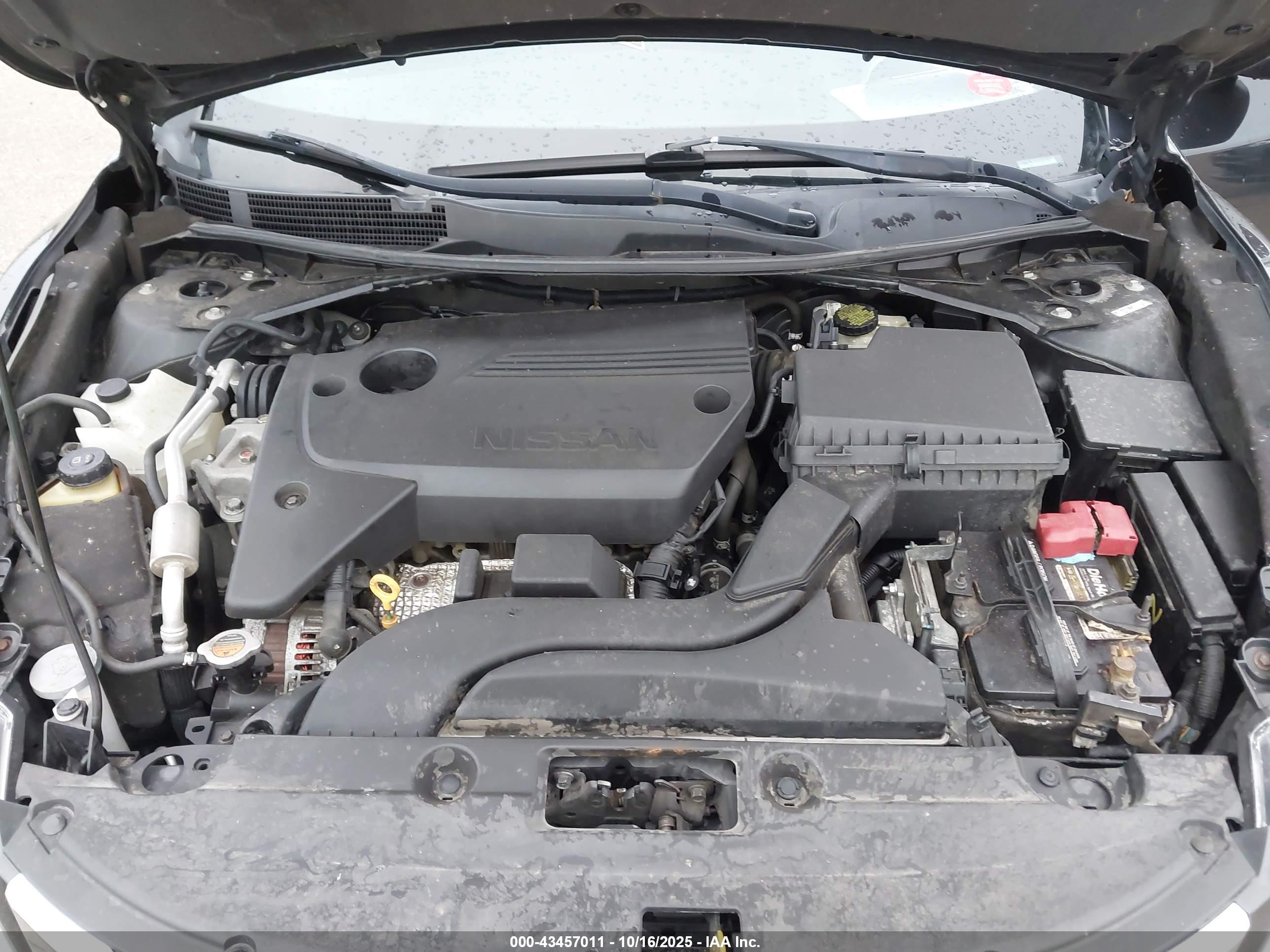 NISSAN ALTIMA image 10