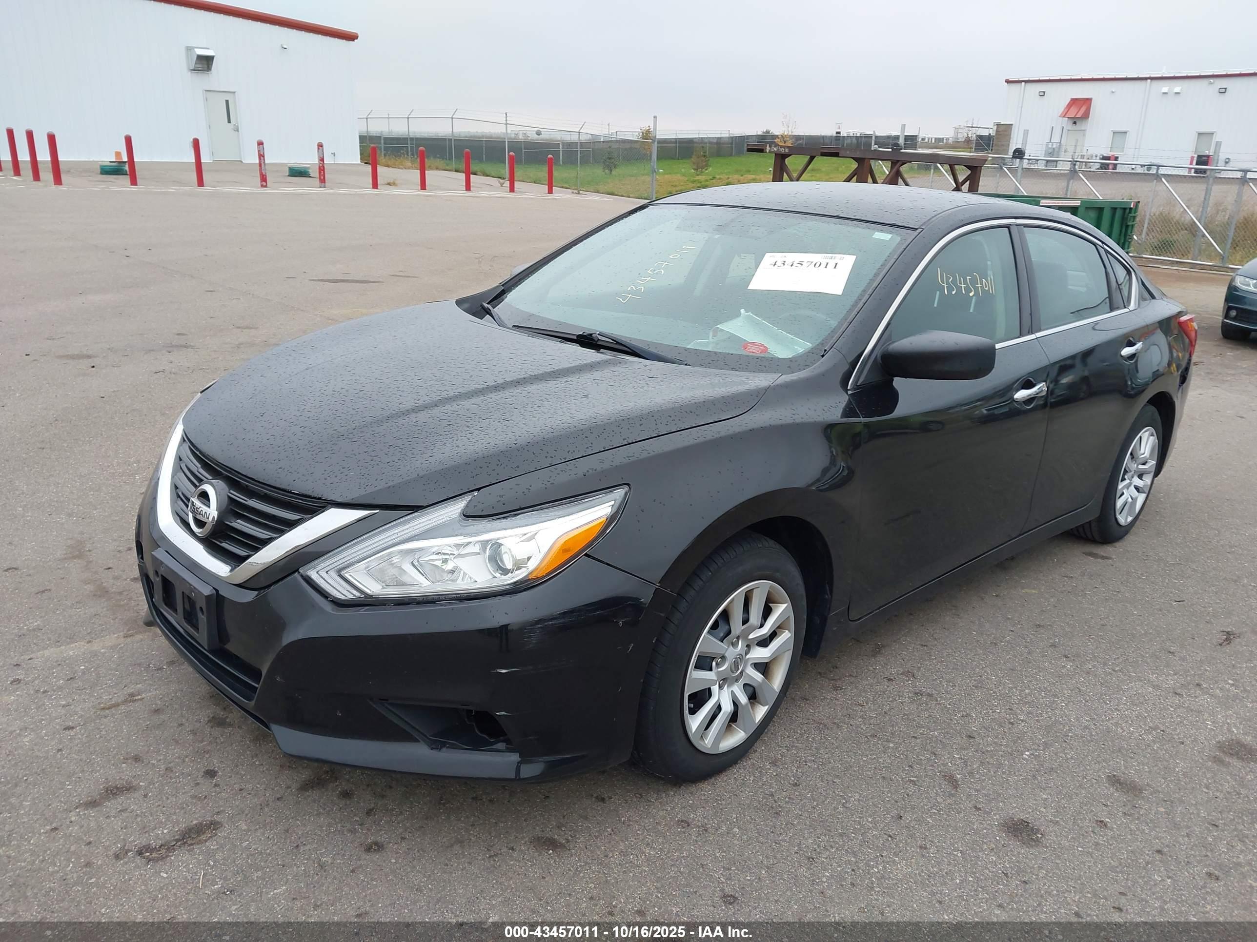 NISSAN ALTIMA image 2