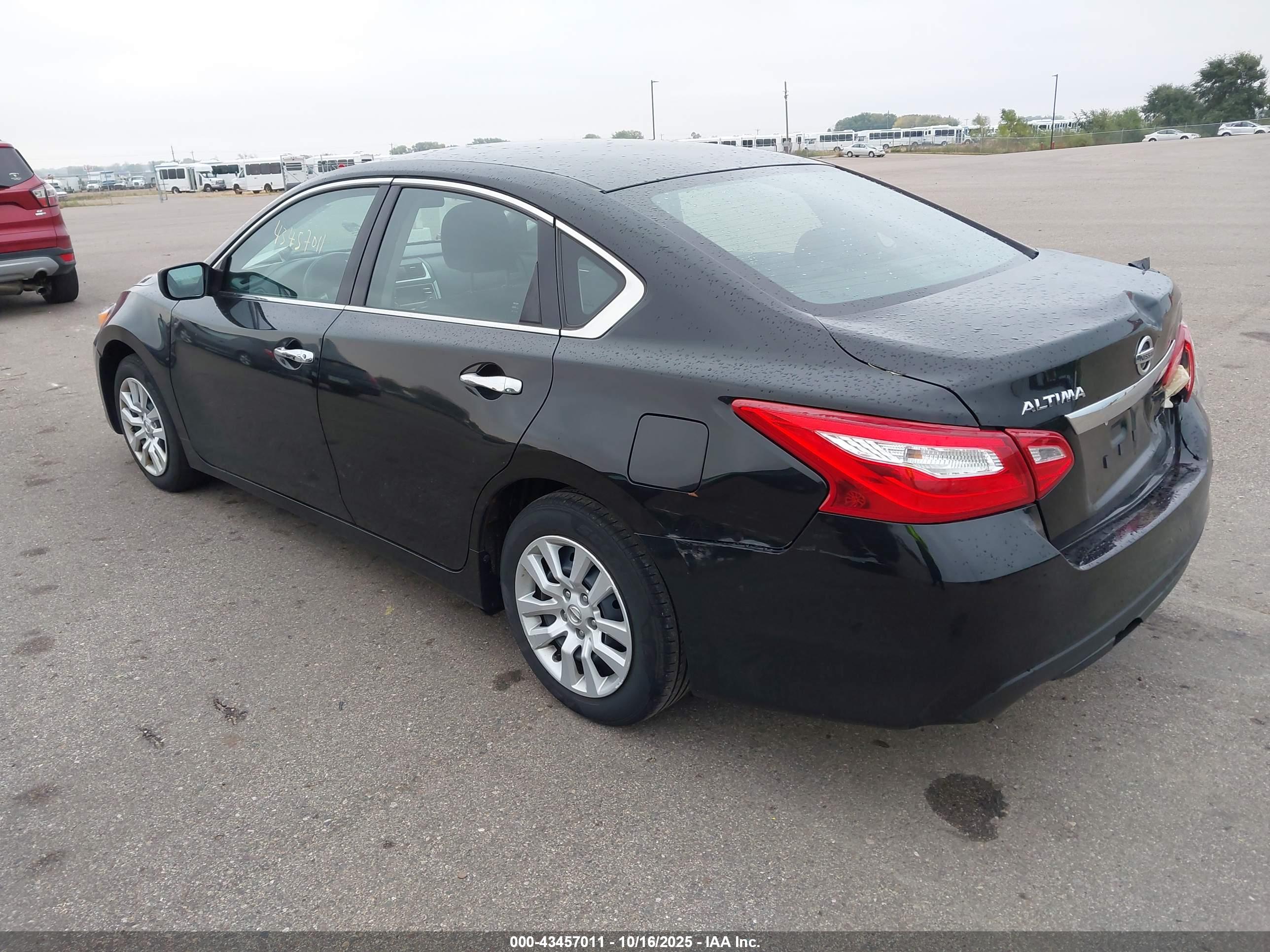 NISSAN ALTIMA image 3