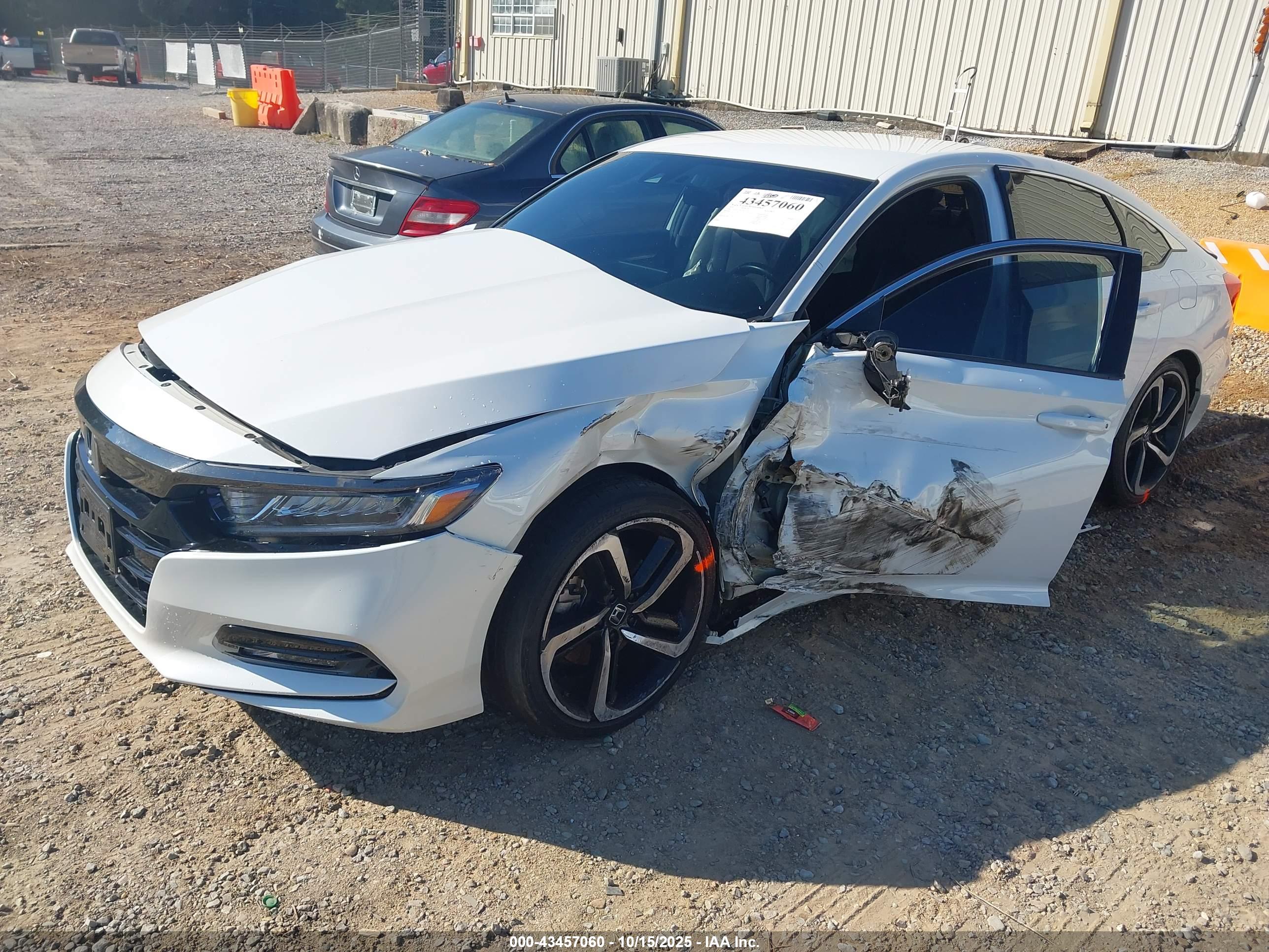 HONDA ACCORD image 2