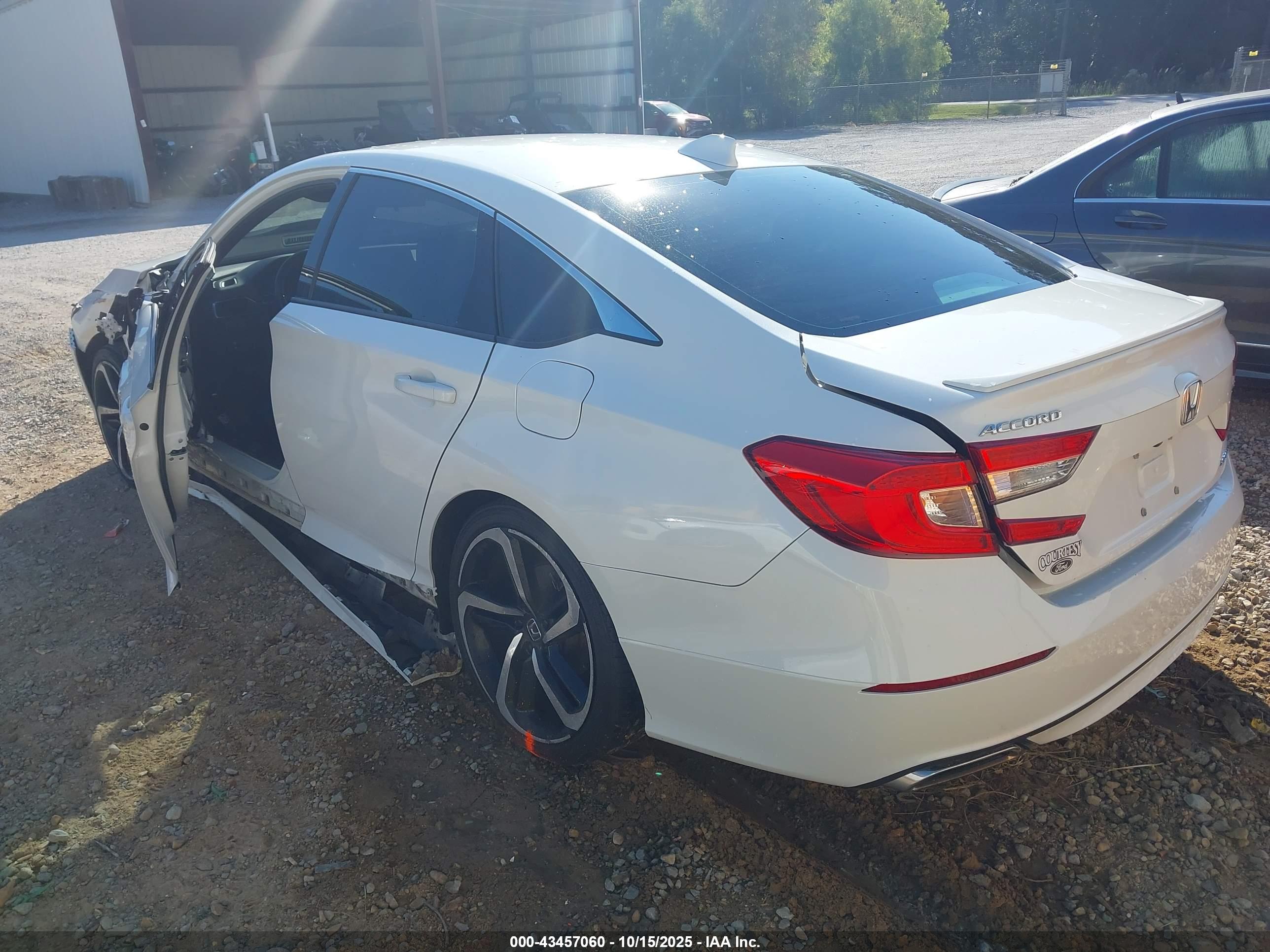 HONDA ACCORD image 3