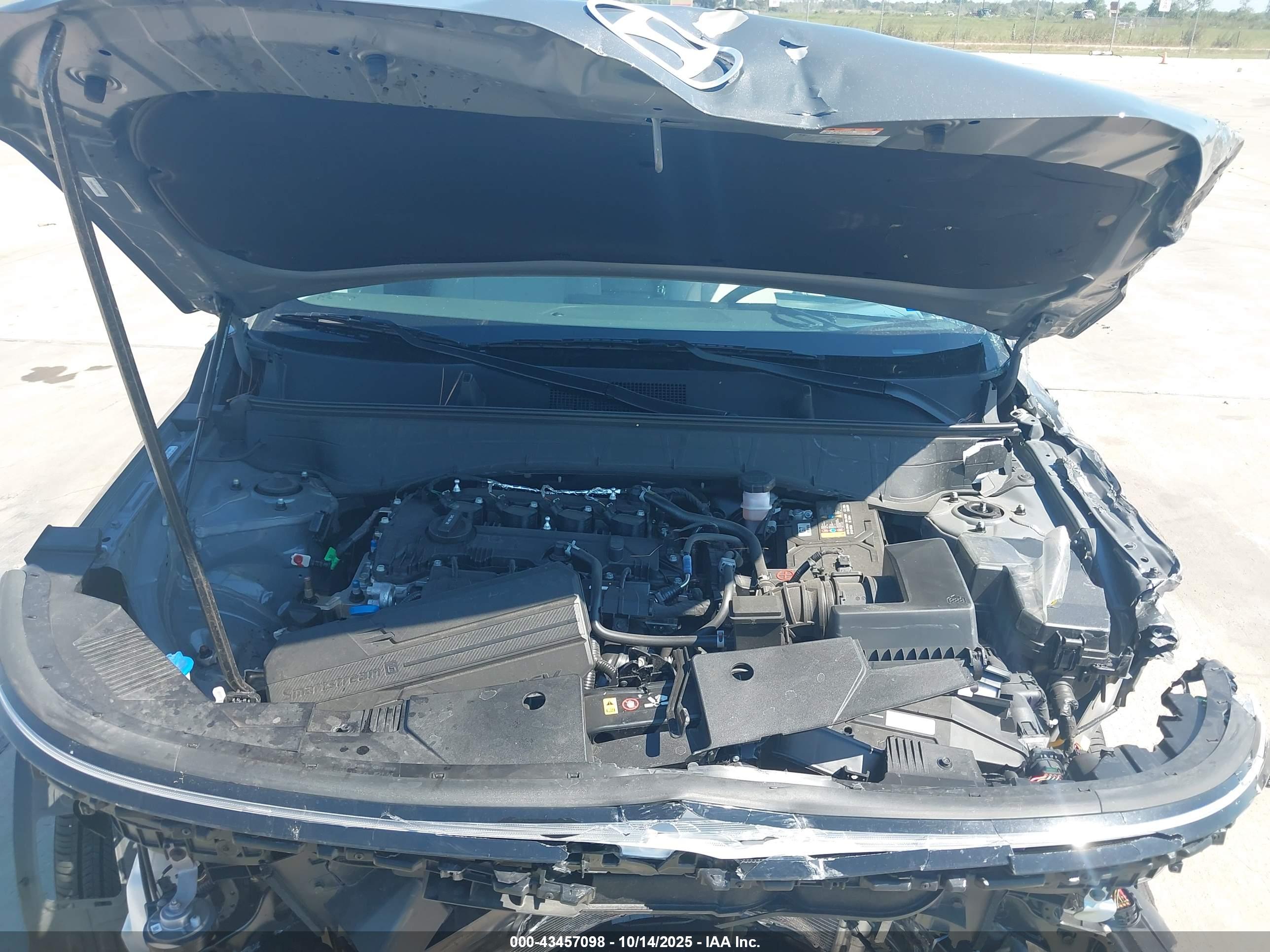 HYUNDAI KONA image 10