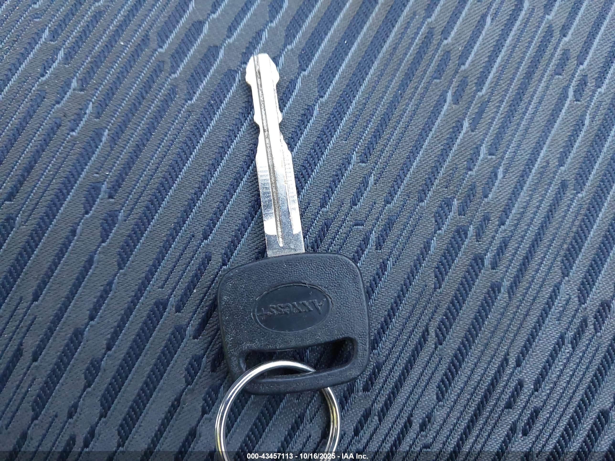 TOYOTA RAV4 image 11