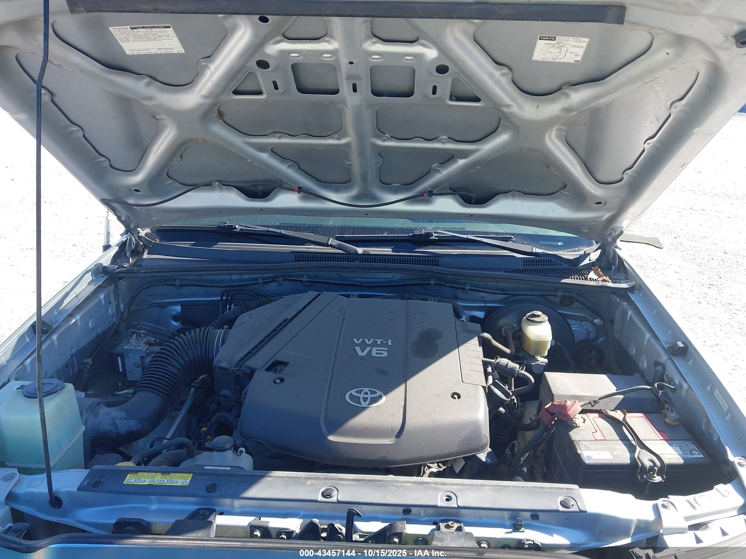 TOYOTA TACOMA image 10