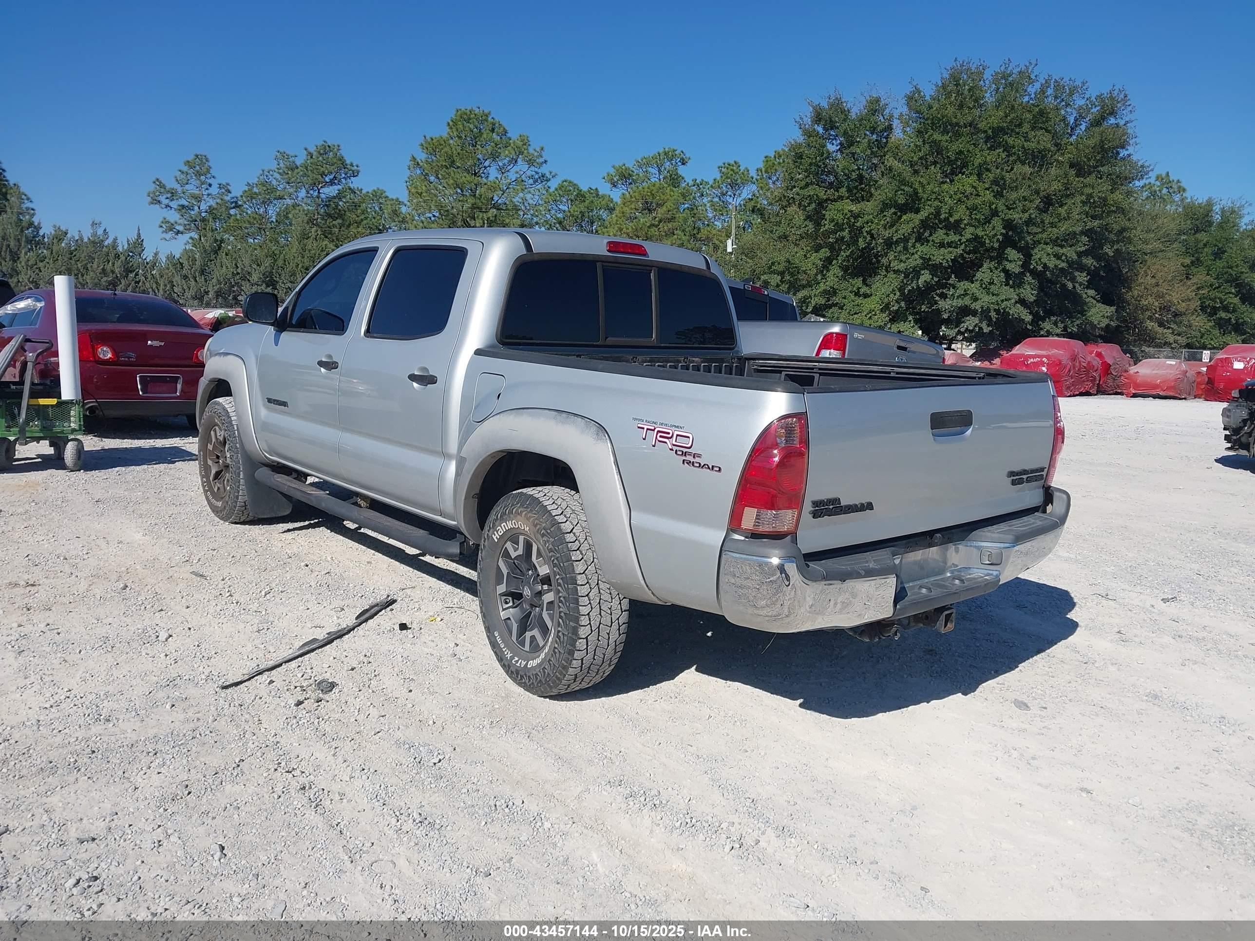 TOYOTA TACOMA image 3