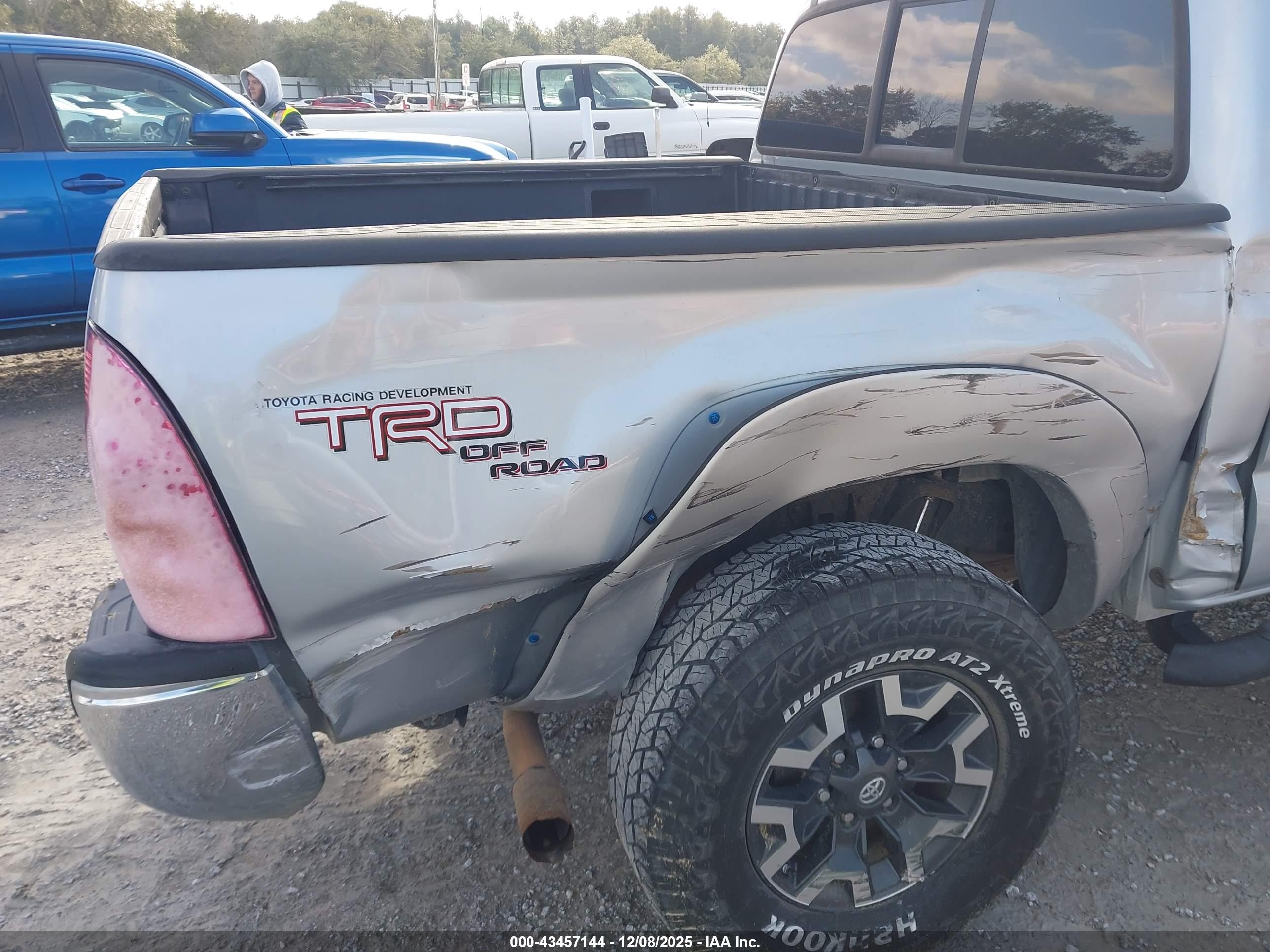 TOYOTA TACOMA image 6