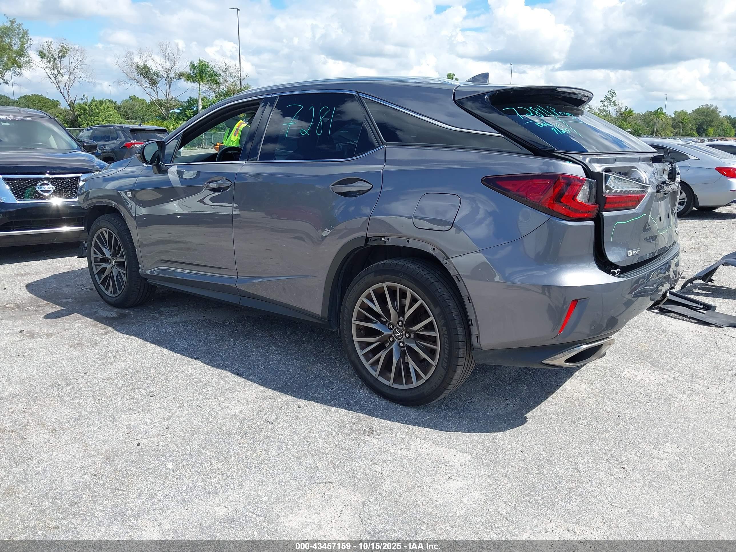 LEXUS RX image 3