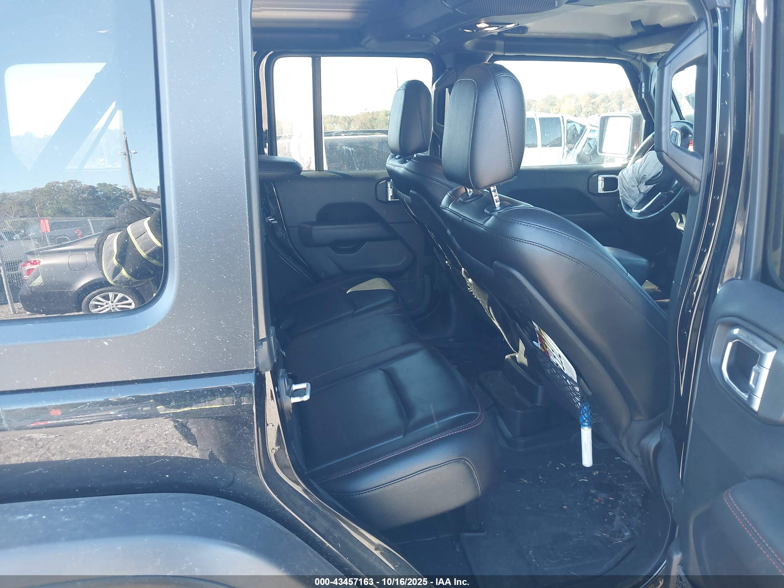 JEEP WRANGLER image 8