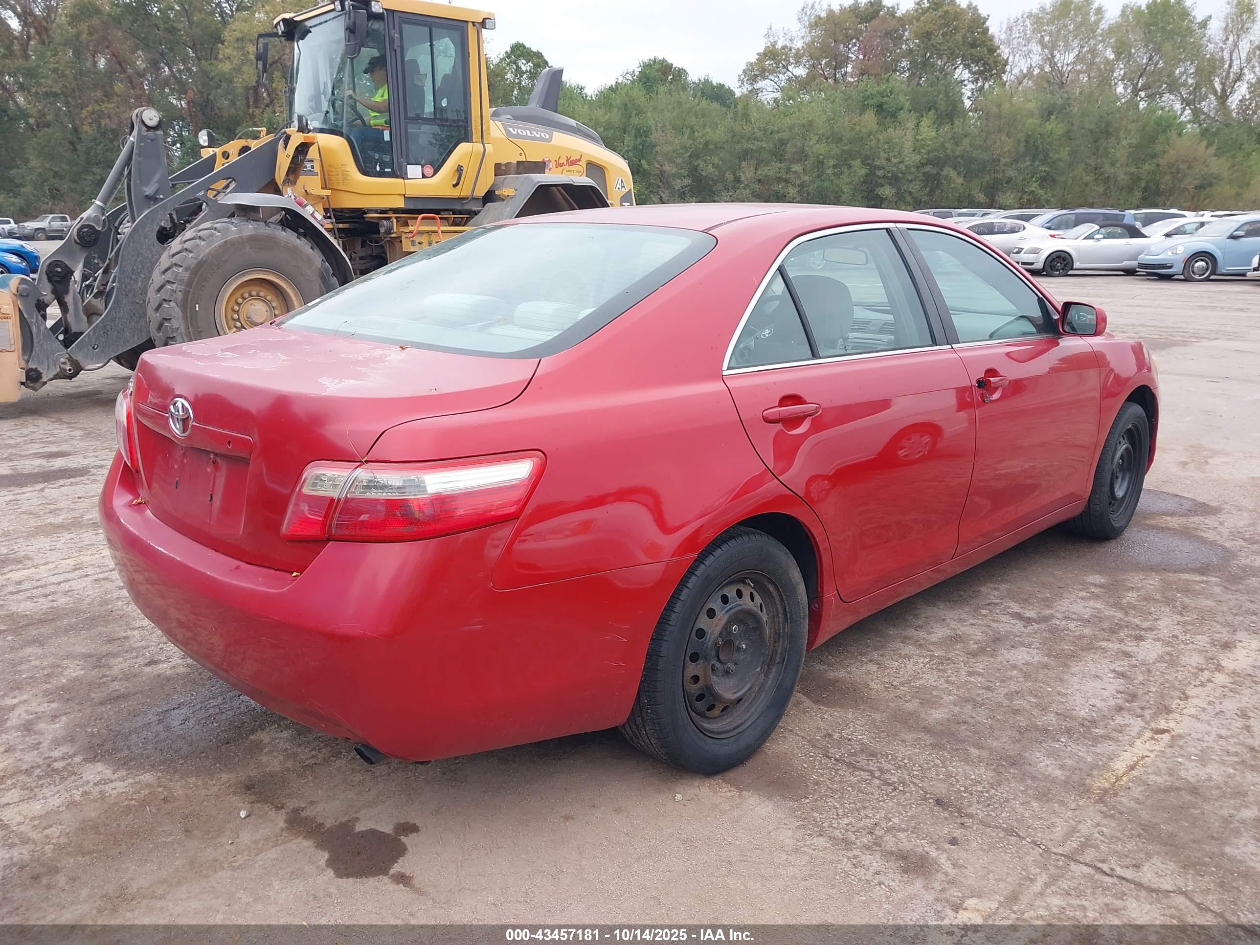 TOYOTA CAMRY image 4
