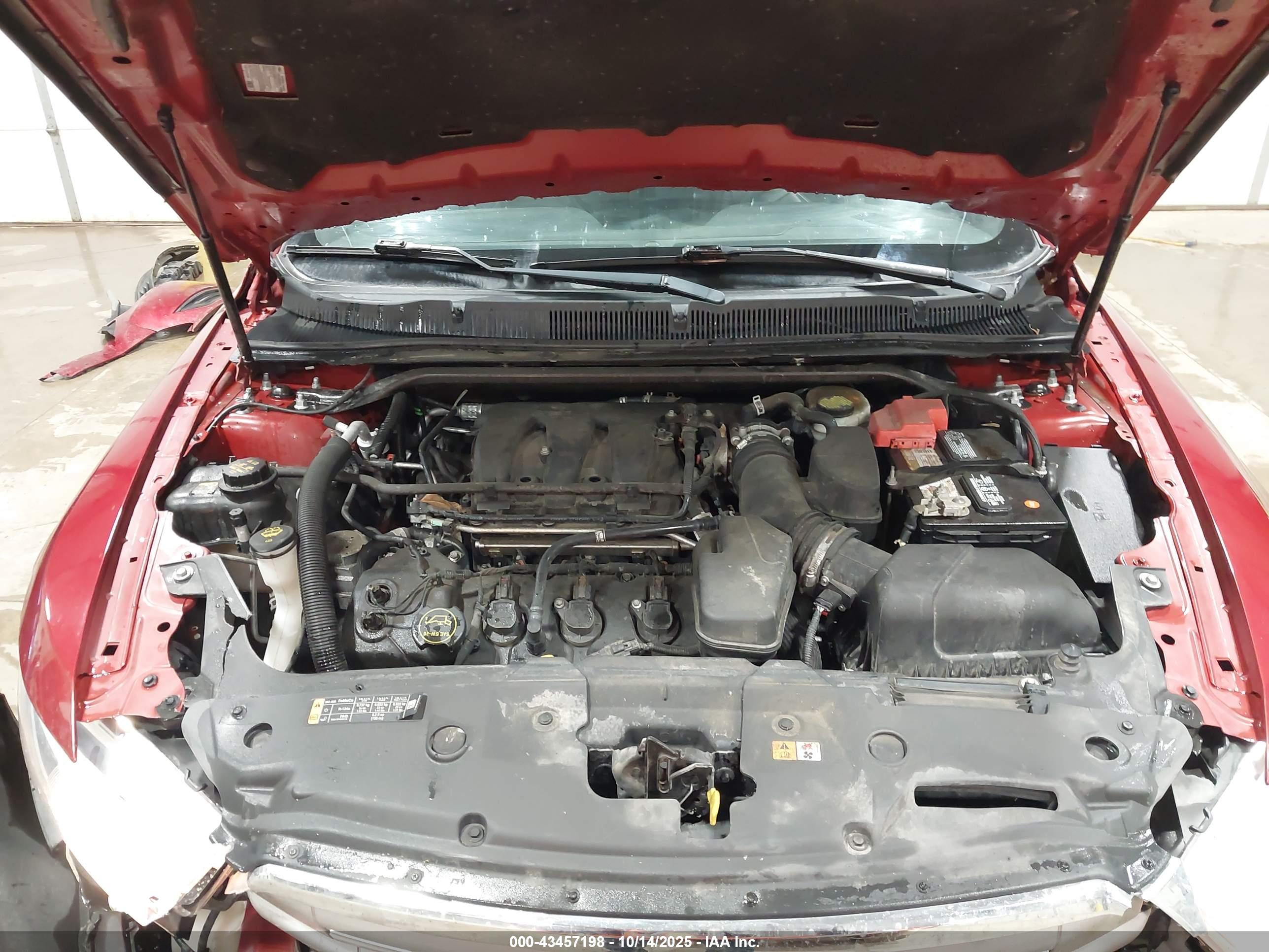 FORD TAURUS image 10